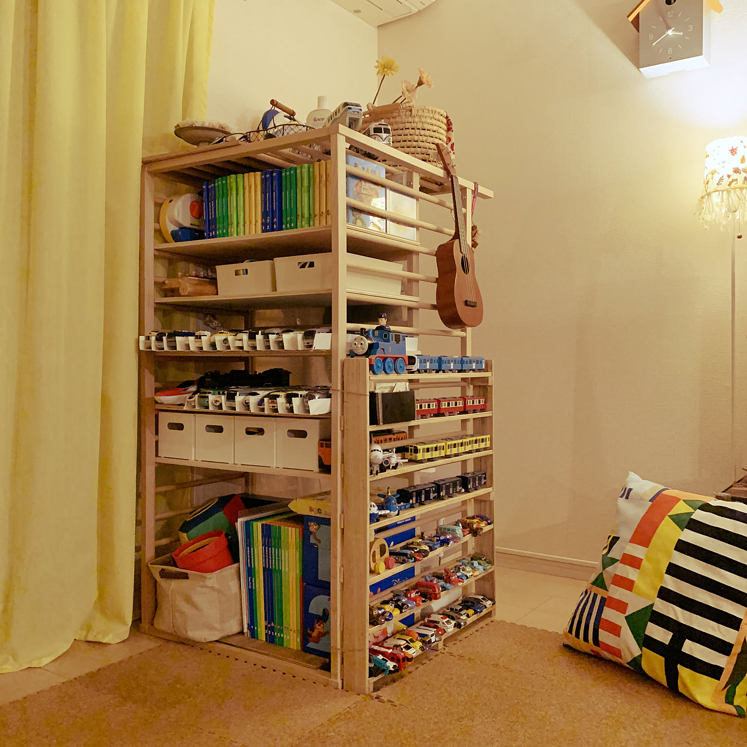 2023年3月購入］DWE/BOOKCASE(ウッド)/ディズニー英語/棚 - 本収納