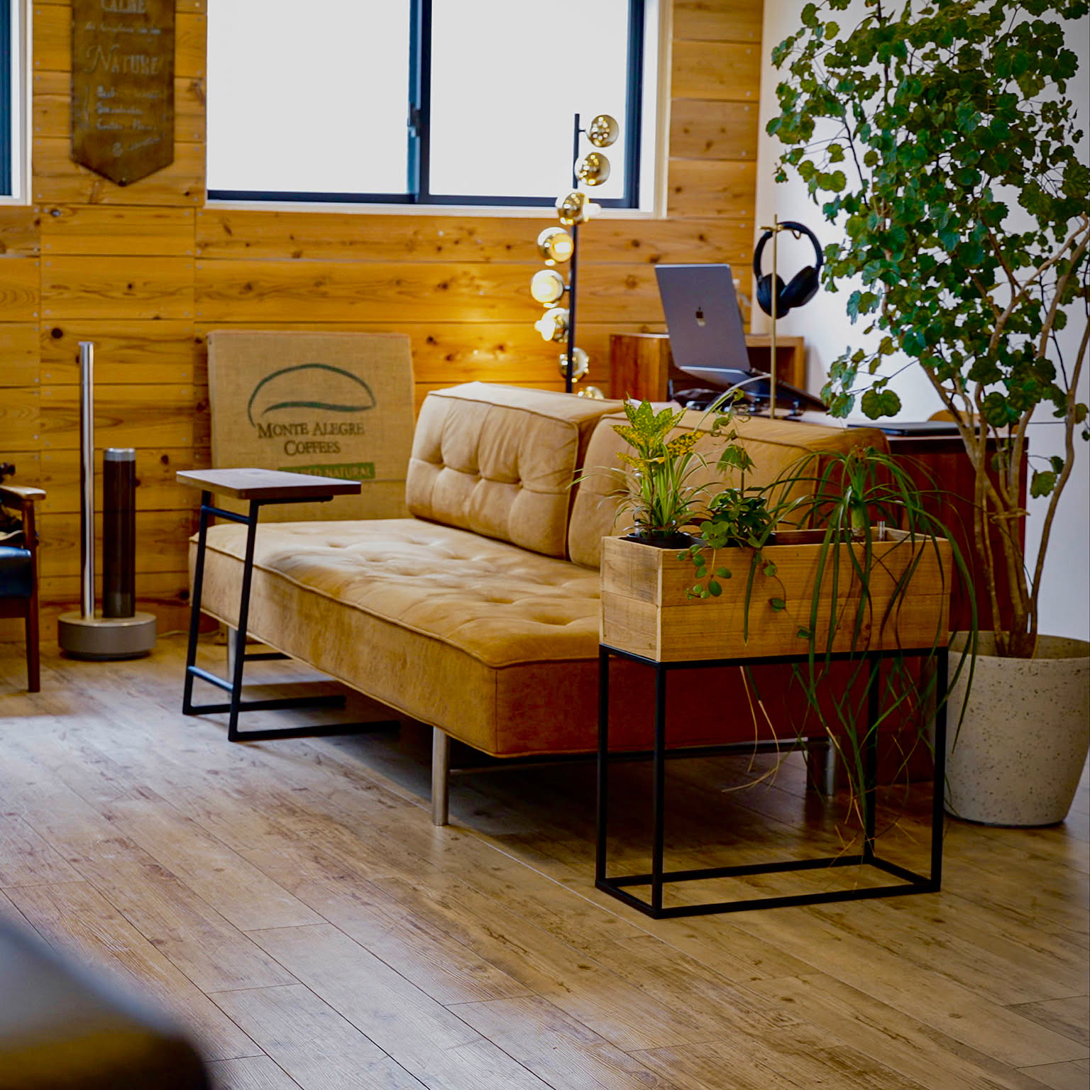 a95700e3c5add2b8f36bc637603765