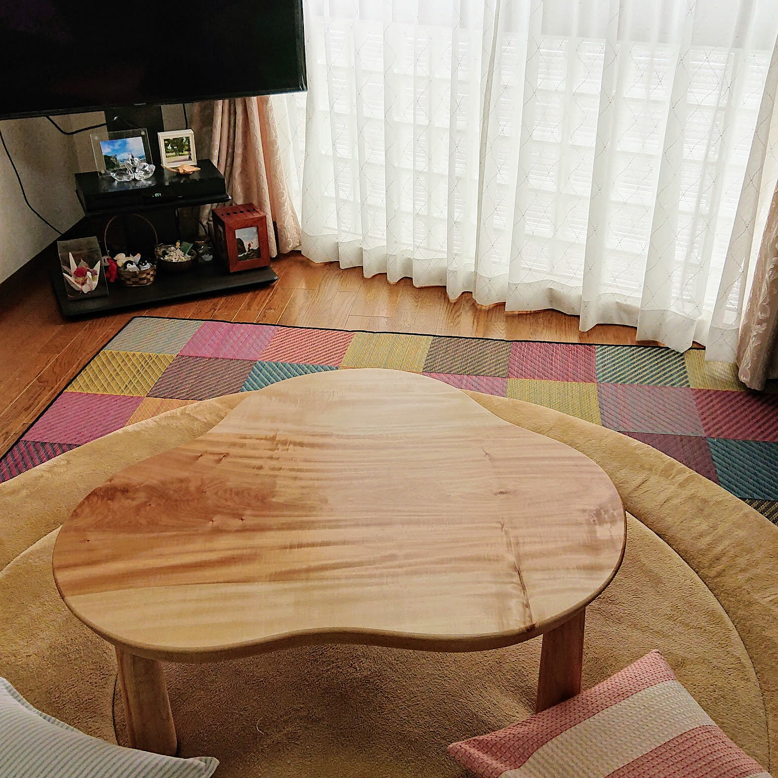 一枚板テーブル 栃のおすすめ商品とおしゃれな実例 ｜ RoomClip