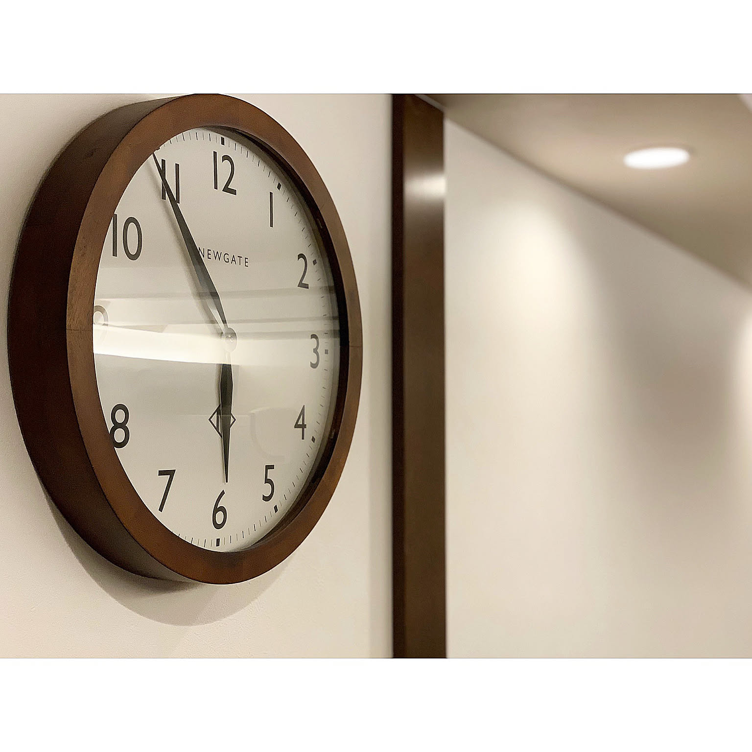 NEWGATE 掛時計 コンランショップ NEWGATE/NUMBER THREE ITALIAN BLACK｜5%point | THE CONRAN