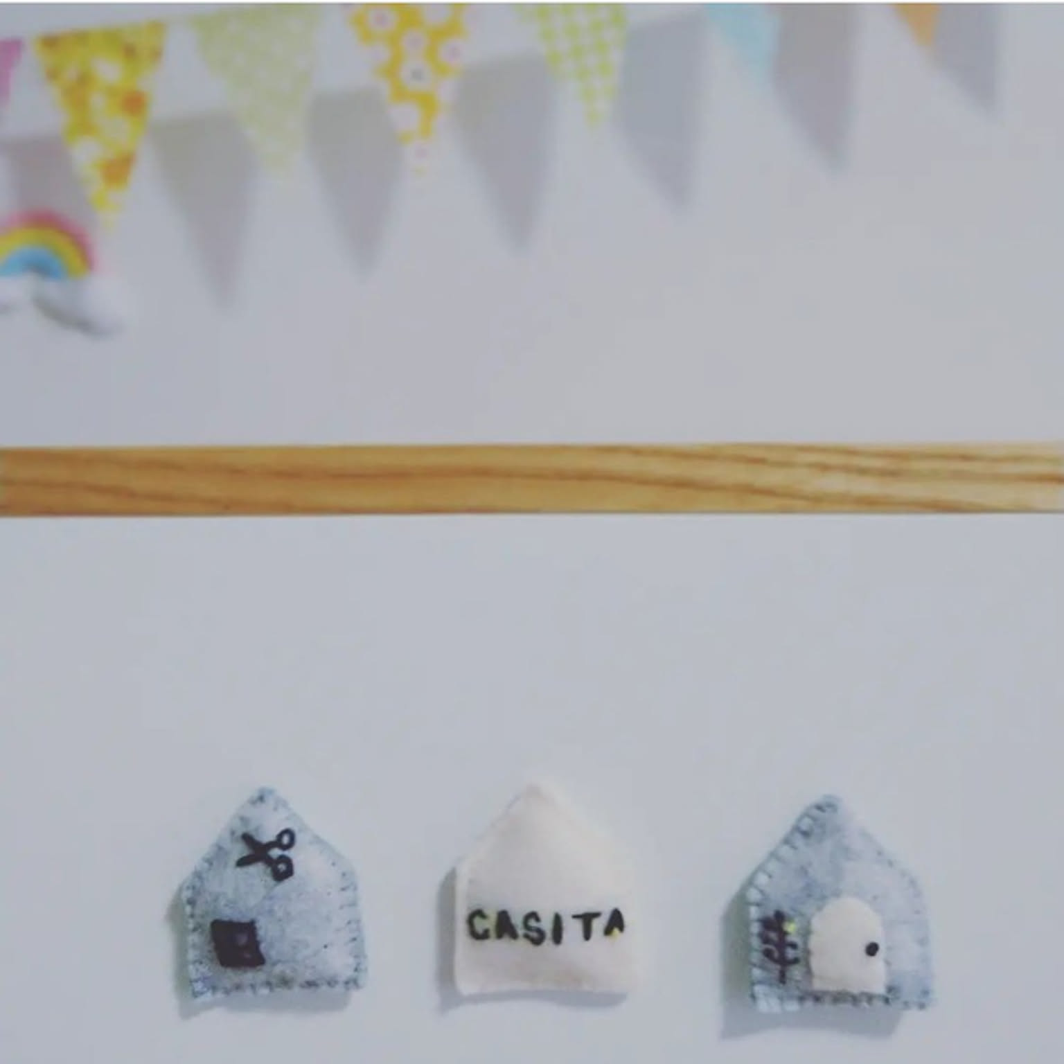 ハンドメイド フェルト作家 鹿と蝶の草原 刺繍 和装ベレー帽