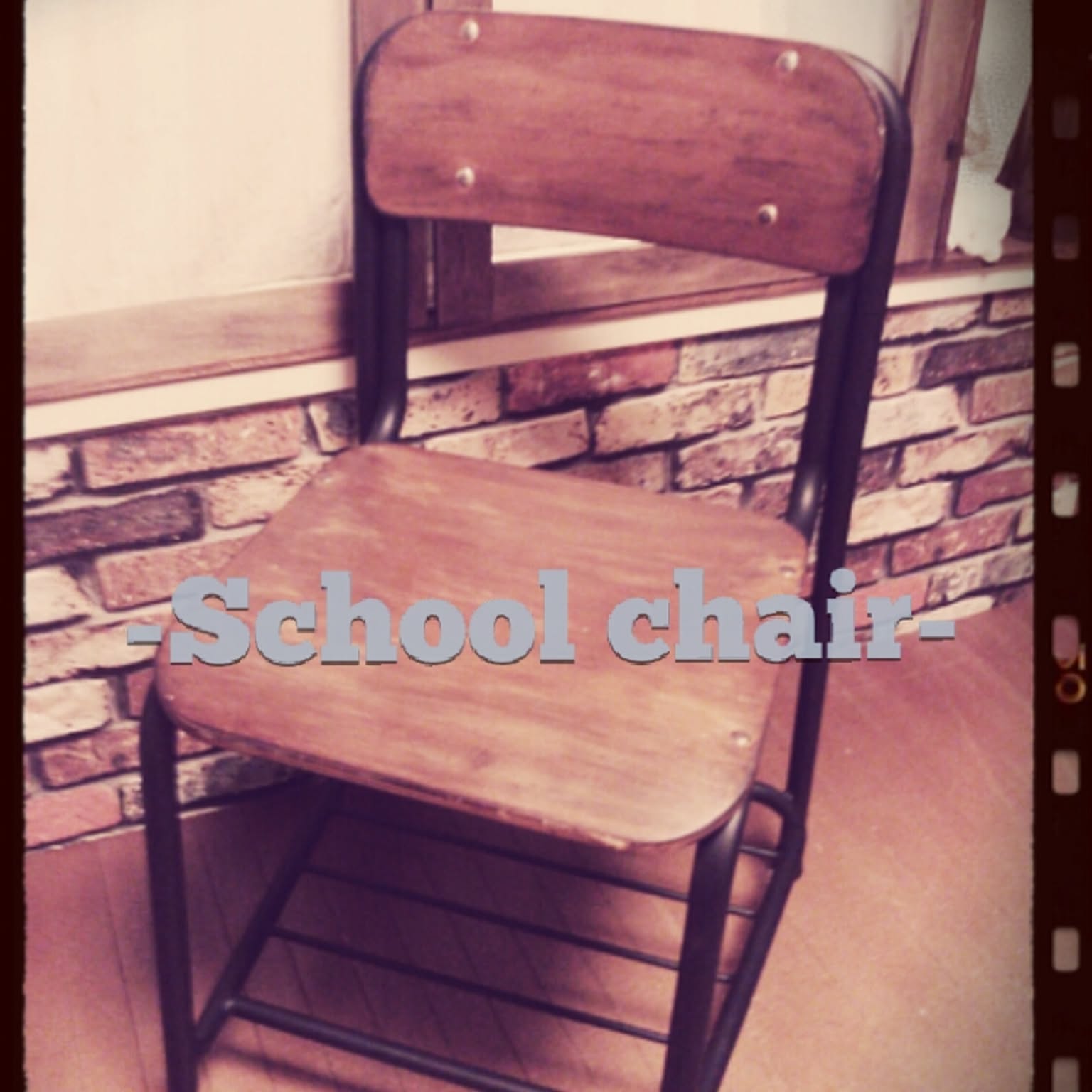 学校の椅子リメイクのおすすめ商品とおしゃれな実例 ｜ RoomClip