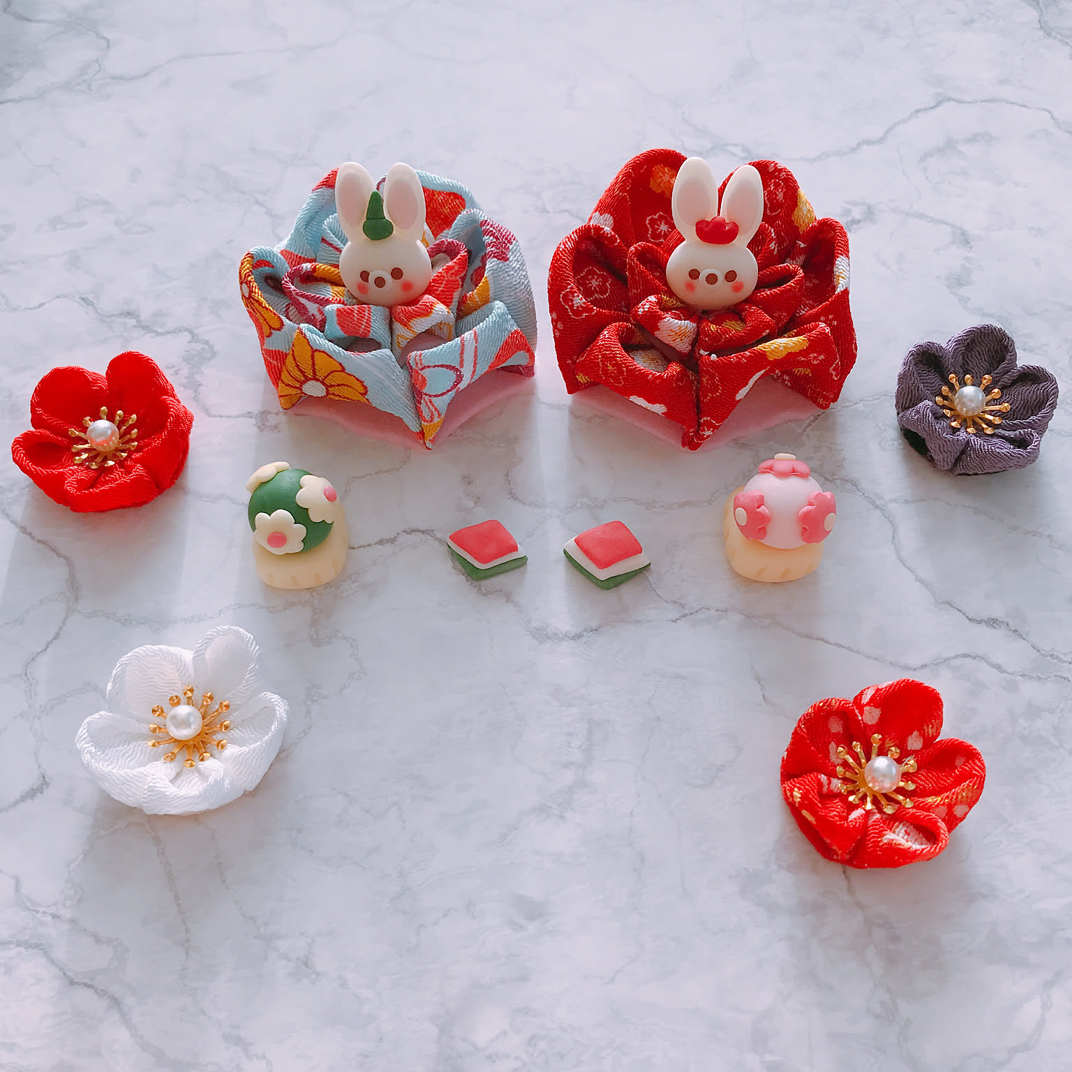 おみつさま リメイク鉢 素焼き鉢5号 ガーベラリースでおねむなうさぎ おみつさま リメイク鉢 素焼き鉢5号 ガーベラリースでおねむなうさぎ