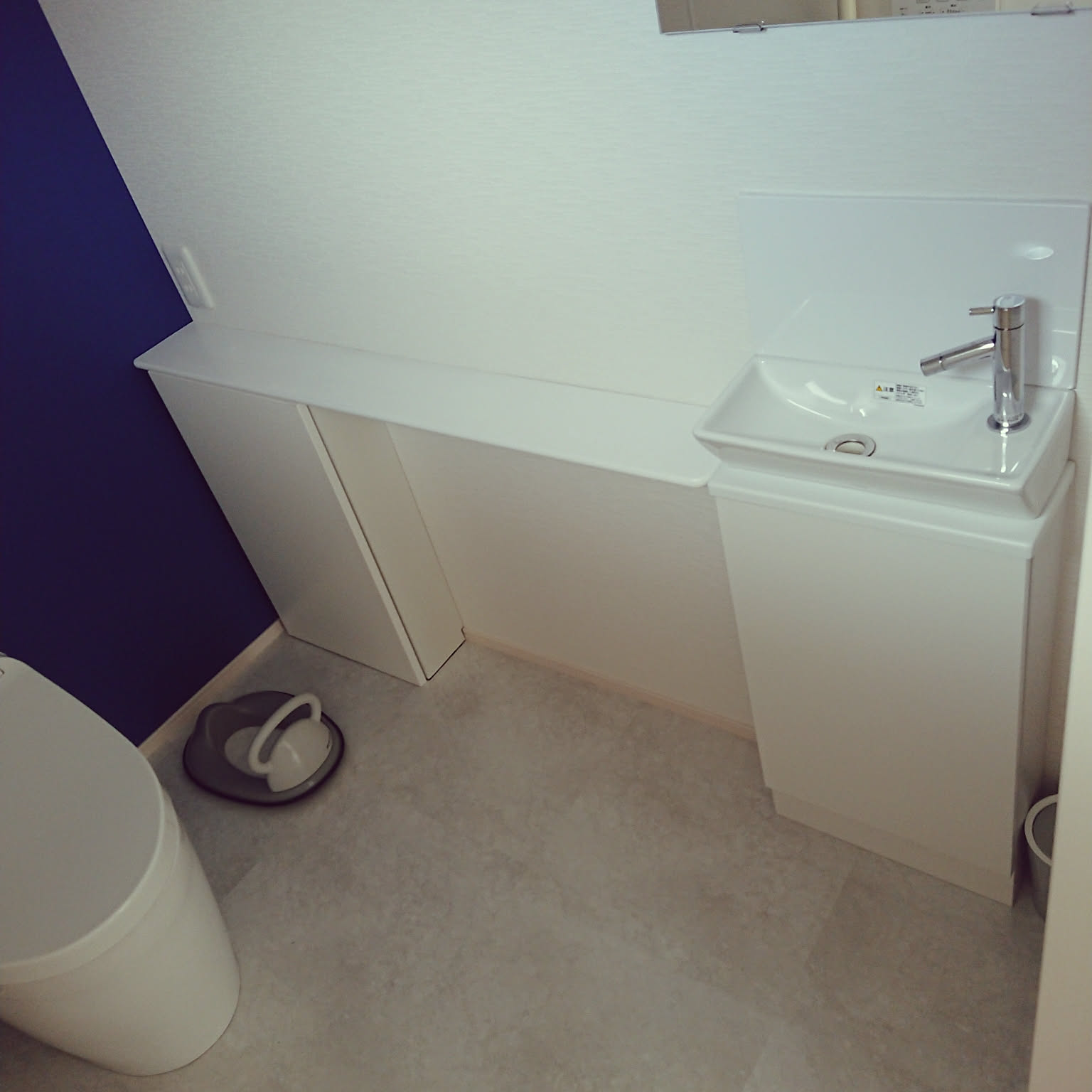 LIXIL トイレ収納DIYのインテリア・手作りの実例 ｜ RoomClip