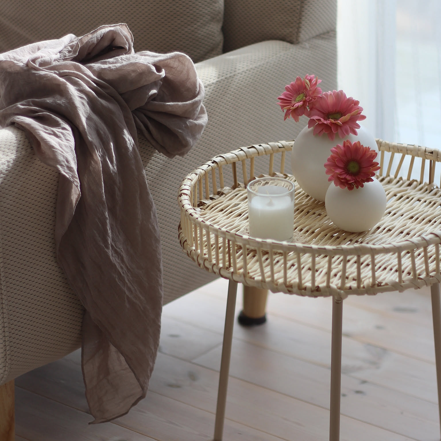 希少 ソストレーネ・グレーネ トレイテーブル 天然素材 リゾート感 北欧家具 全部買っても3万円！パリジェンヌライフがまるっと叶う、新生活7