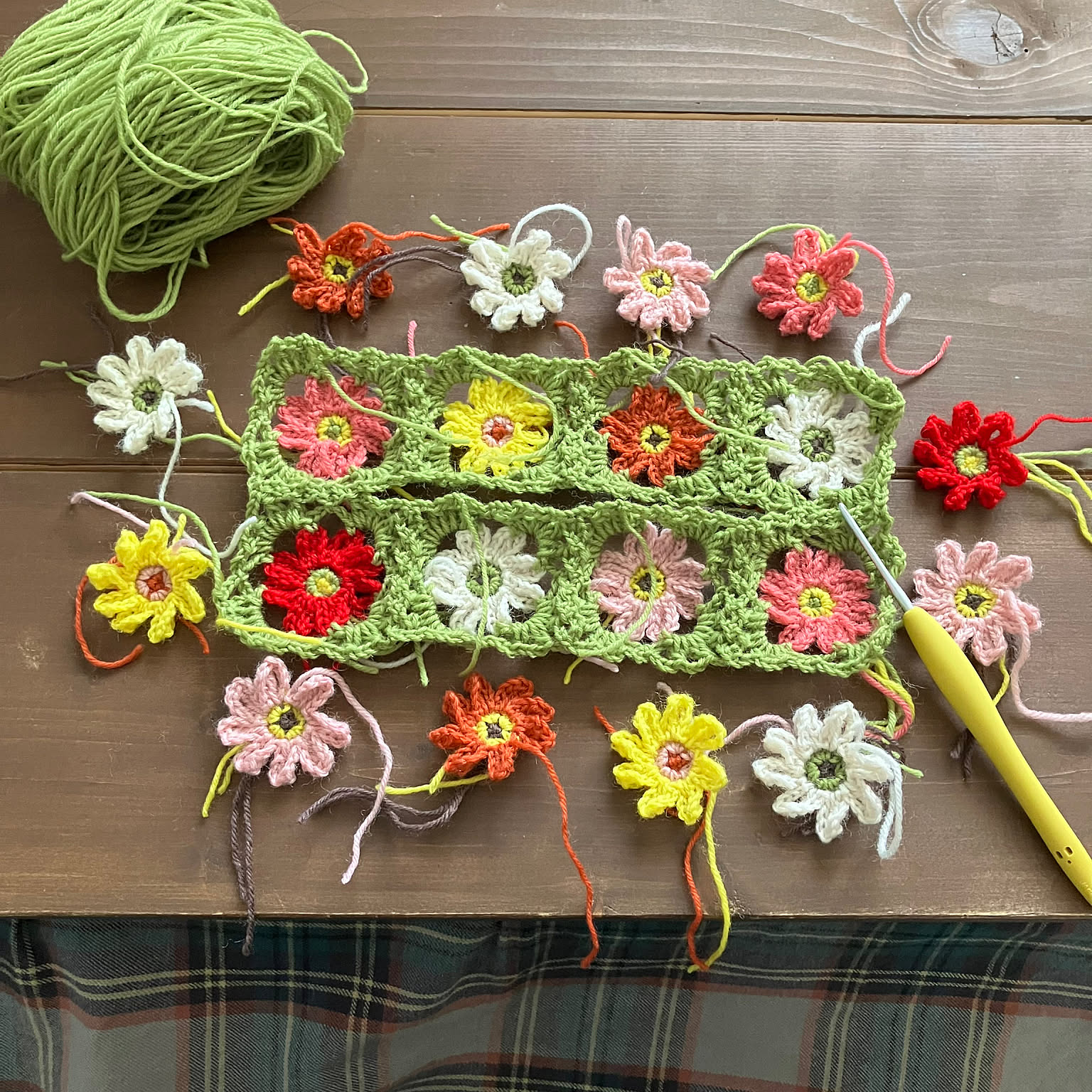 MOH様専用】薔薇のお花モチーフ付きティッシュボックスカバー☆レース