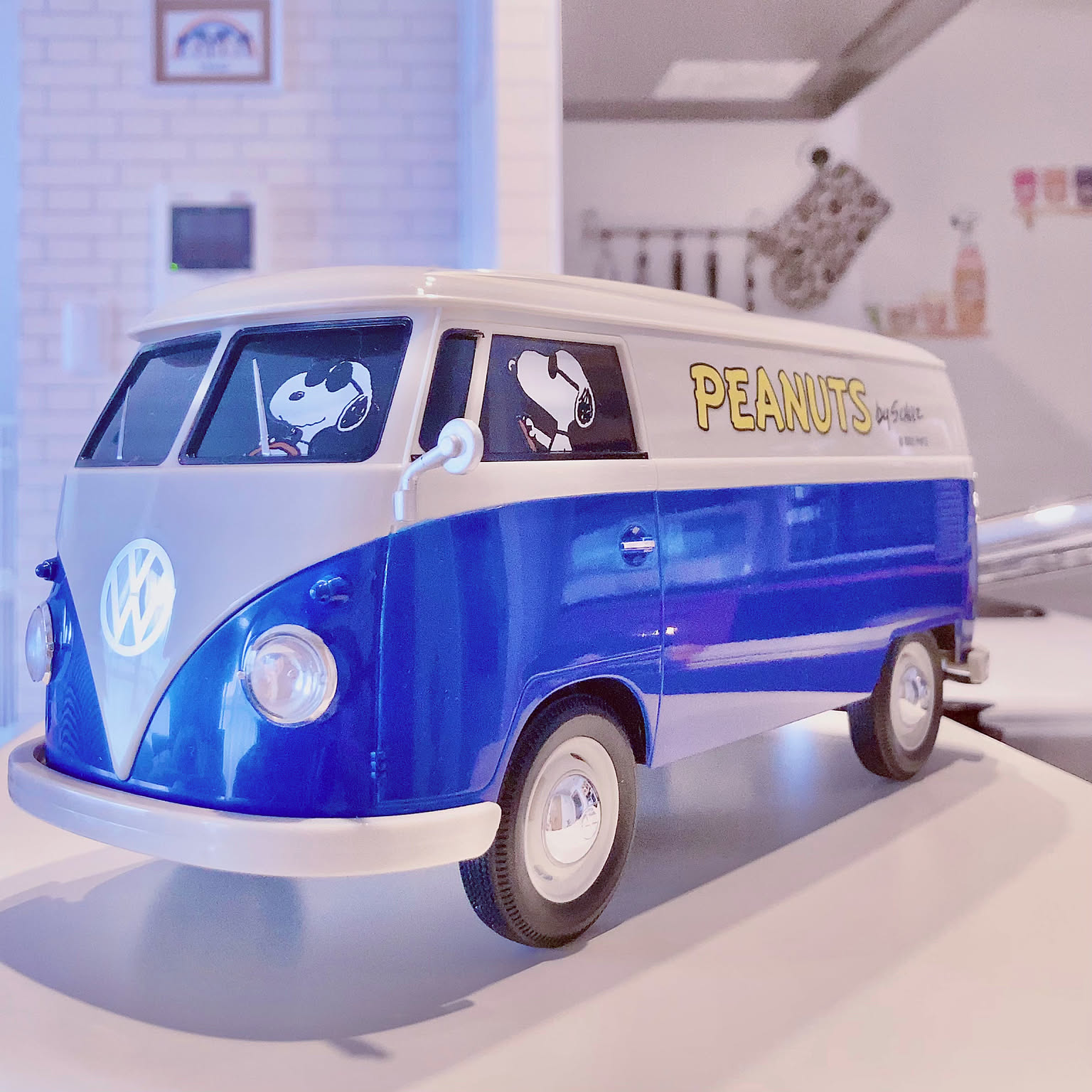 スヌーピー フォルクスワーゲンバス　ティッシュボックス PEANUTS スヌーピー VWバス ティッシュボックス - メルカリ