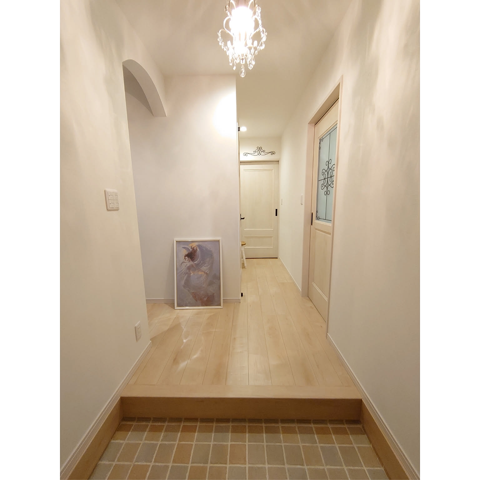 お部屋の　玄関の　インテリアに！！ 玄関横の予備室(ハコノオウチ06・屋上バルコニーのある家