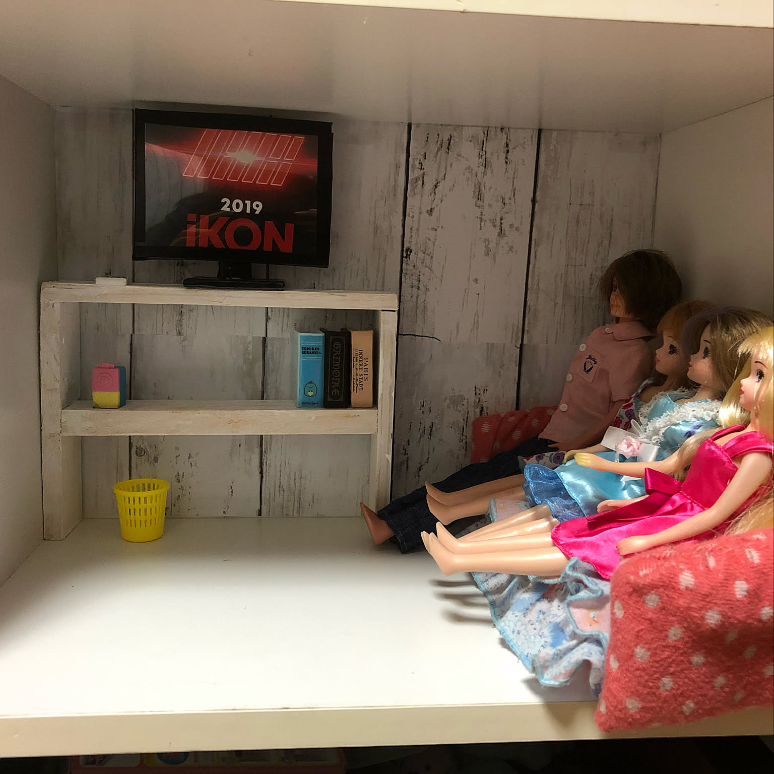 カラーボックス リカちゃんハウスDIYのインテリア・手作りの実例