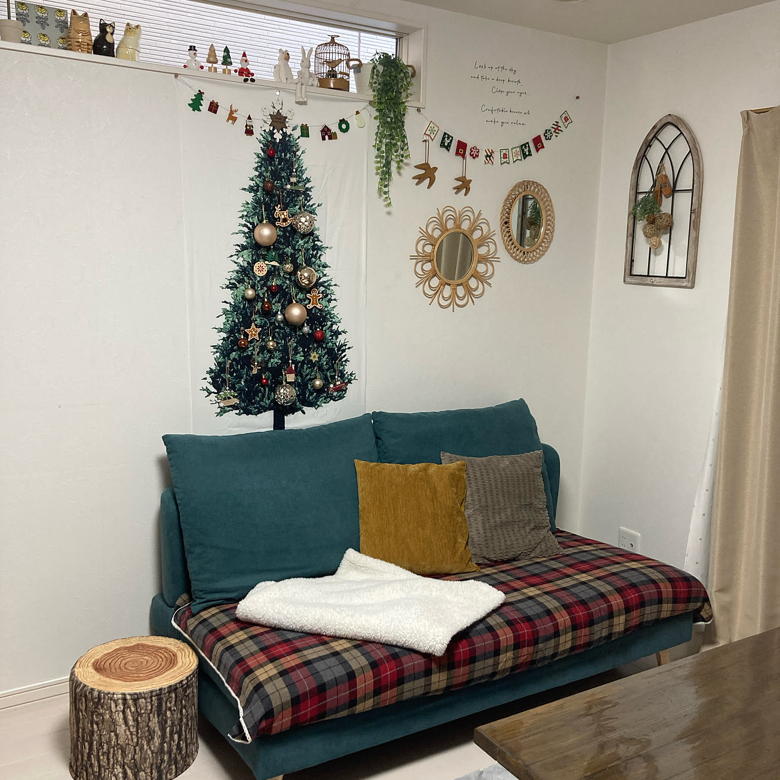 ソファ 赤チェックのおすすめ商品とおしゃれな実例 ｜ RoomClip