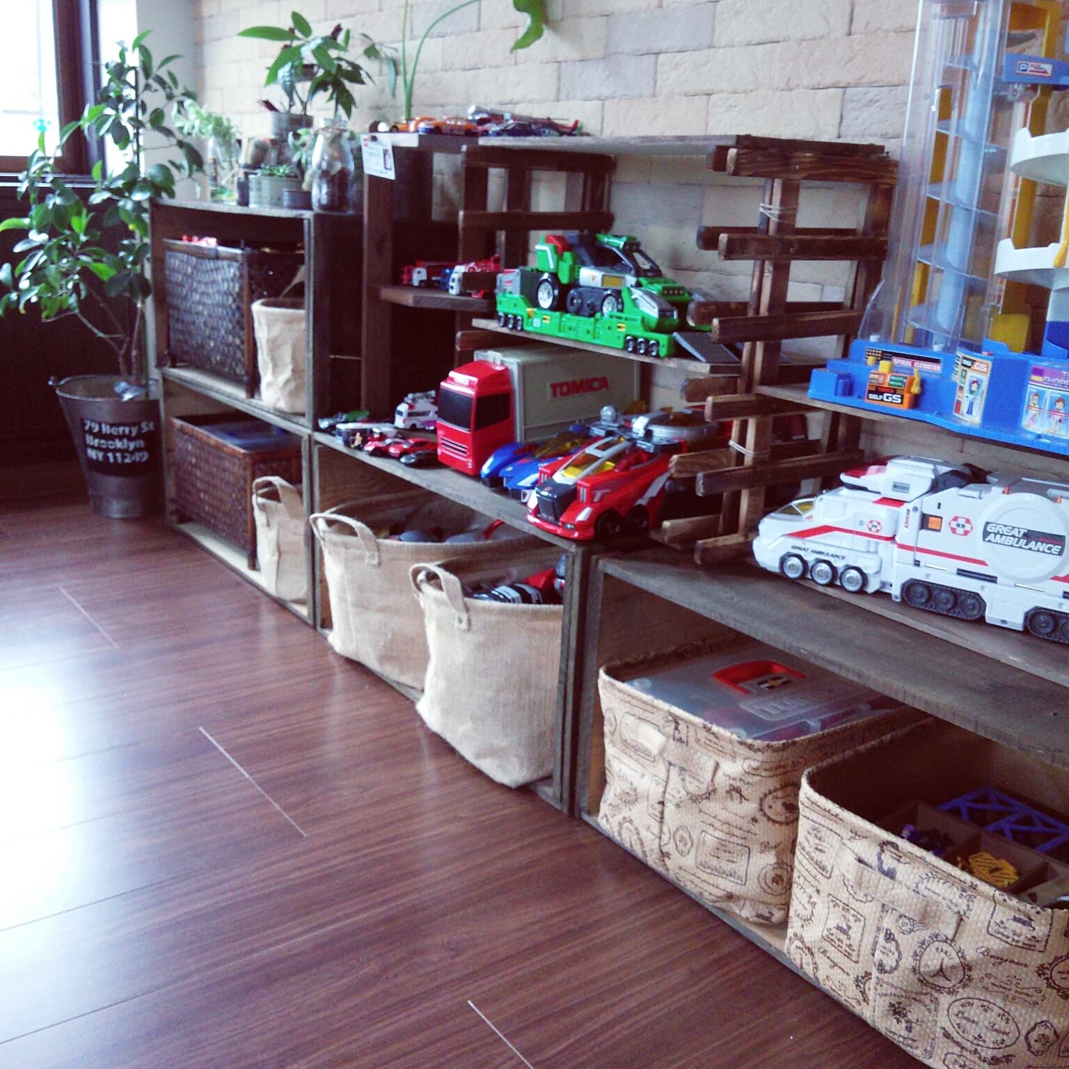 ウォールナット おもちゃ収納のアイデア・おすすめ商品・おしゃれな