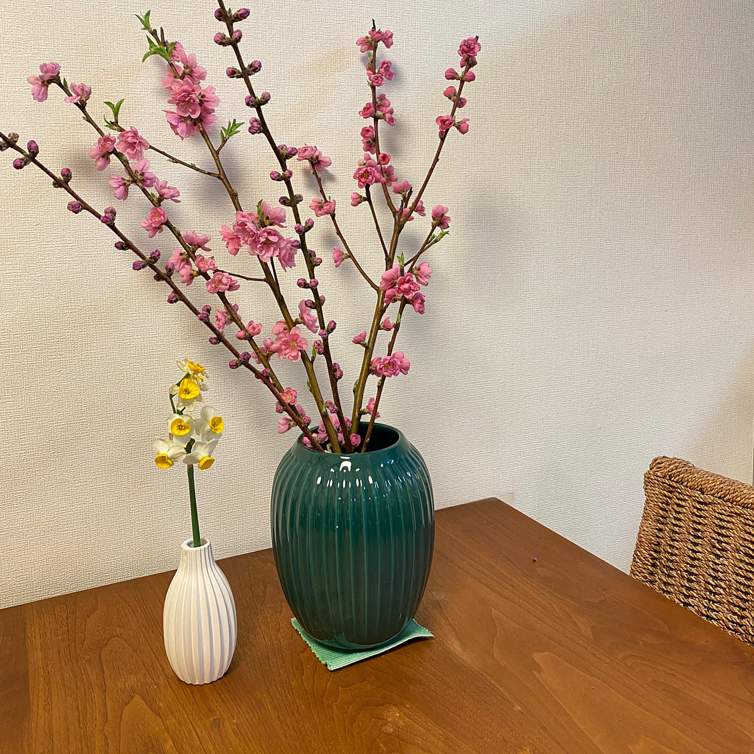 フラワーアレンジメント 水仙のおすすめ商品とおしゃれな実例