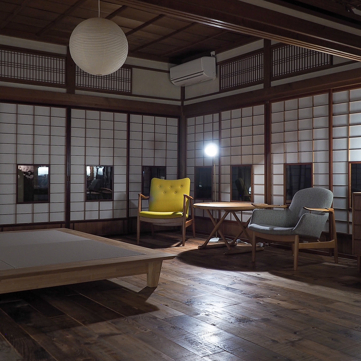 家具・インテリア akaridayo ROOM TOUR】Architect｜a table with bookshelves designed by