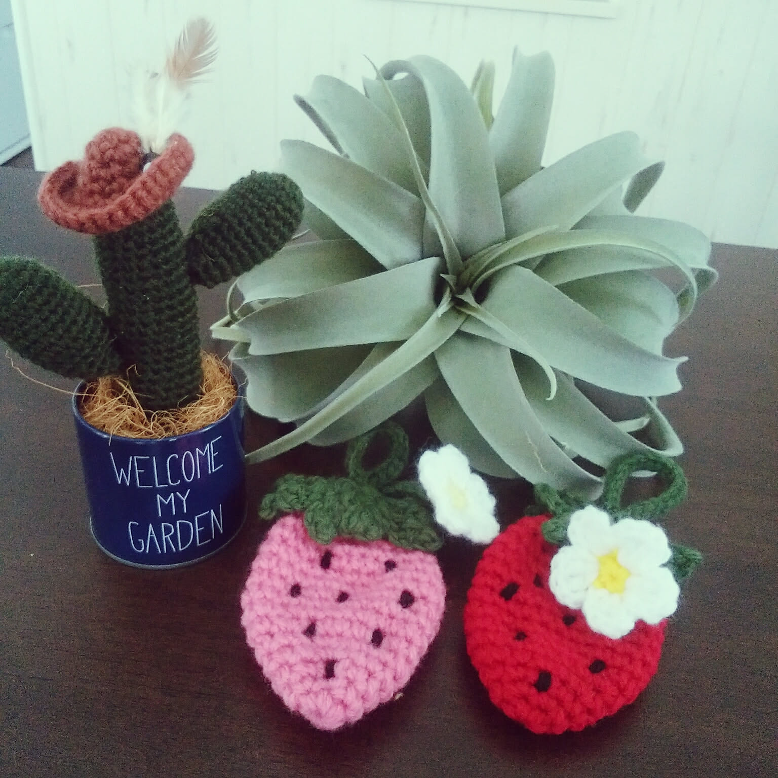 ライト付き パイナップルの編みぐるみの家