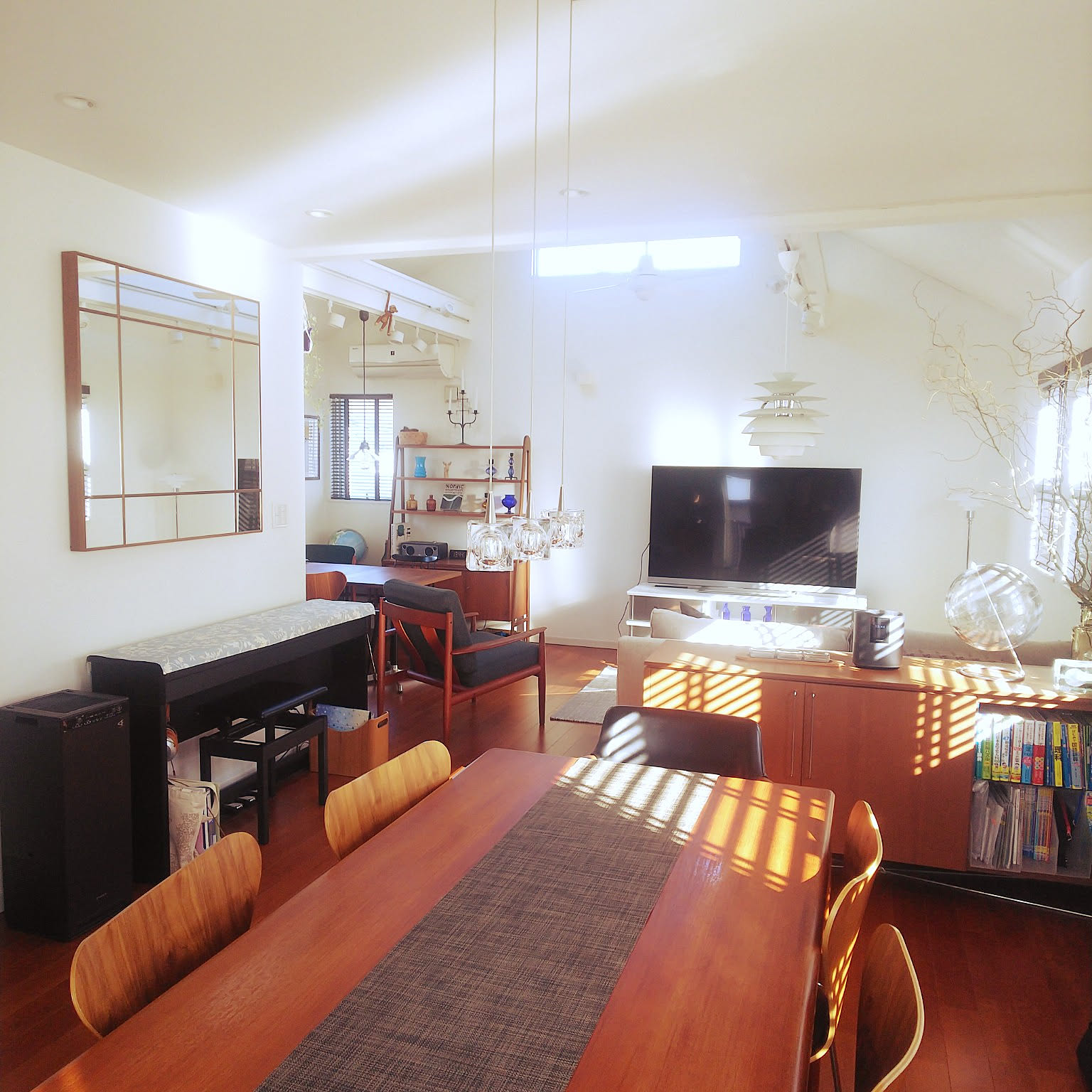 ポラダ 壁掛けミラーのおすすめ商品とおしゃれな実例 ｜ RoomClip