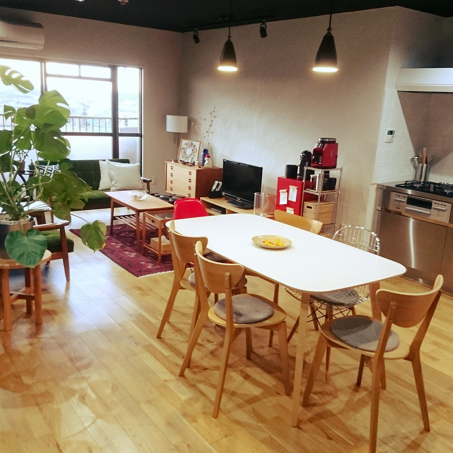 ビンテージ IKEAのダイニングテーブルのおすすめ商品とおしゃれな実例