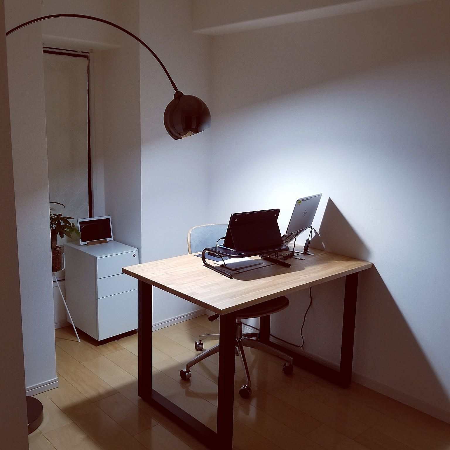 KANADEMONO パソコンデスク SMART ELECTRIC DESK – KANADEMONO