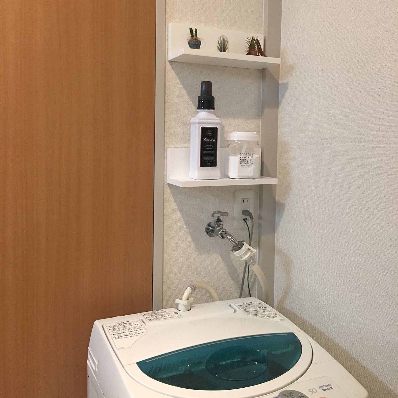 ウォールシェルフ ナフコのおすすめ商品とおしゃれな実例 ｜ RoomClip