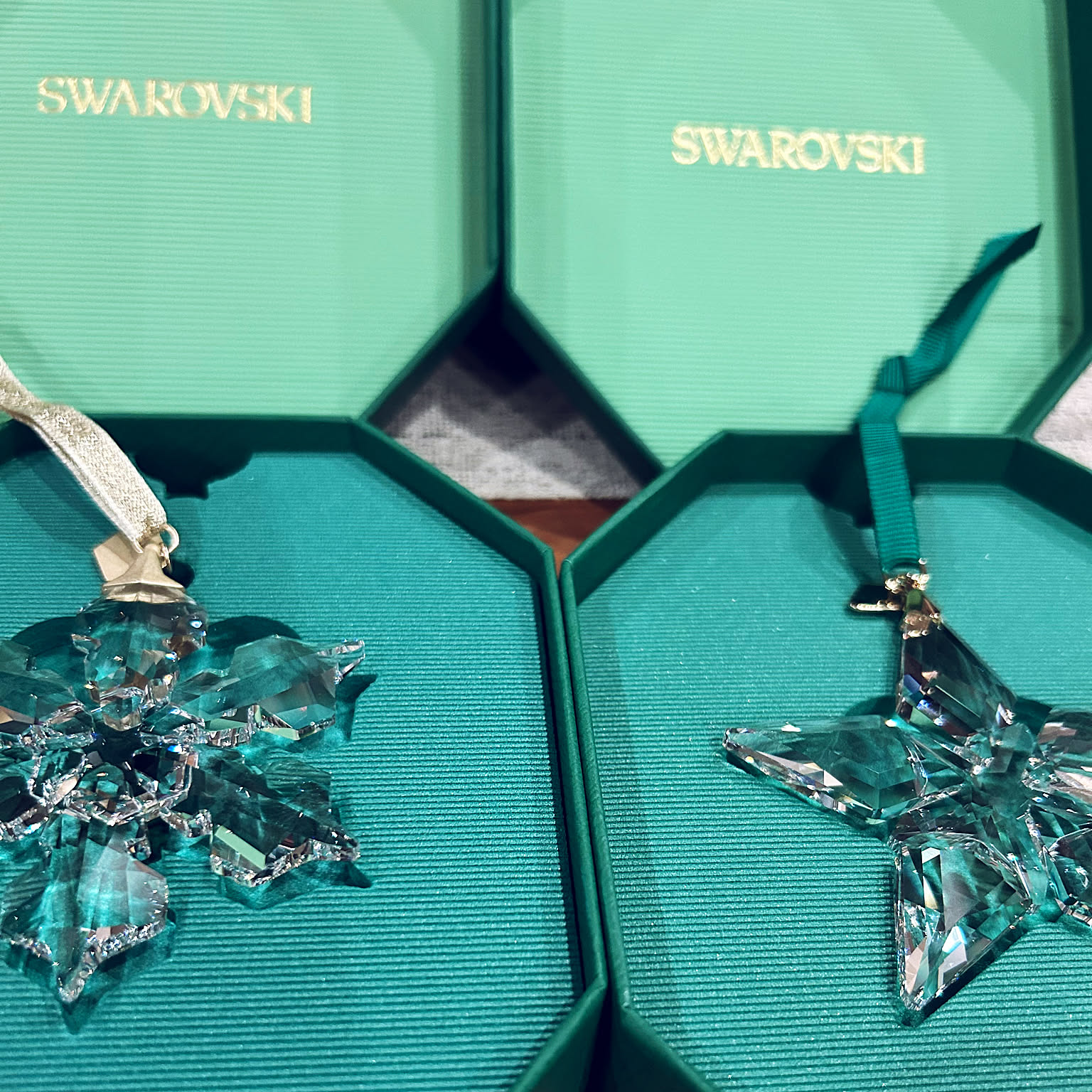 クリスタル スワロフスキー オーナメントのおすすめ商品とおしゃれな