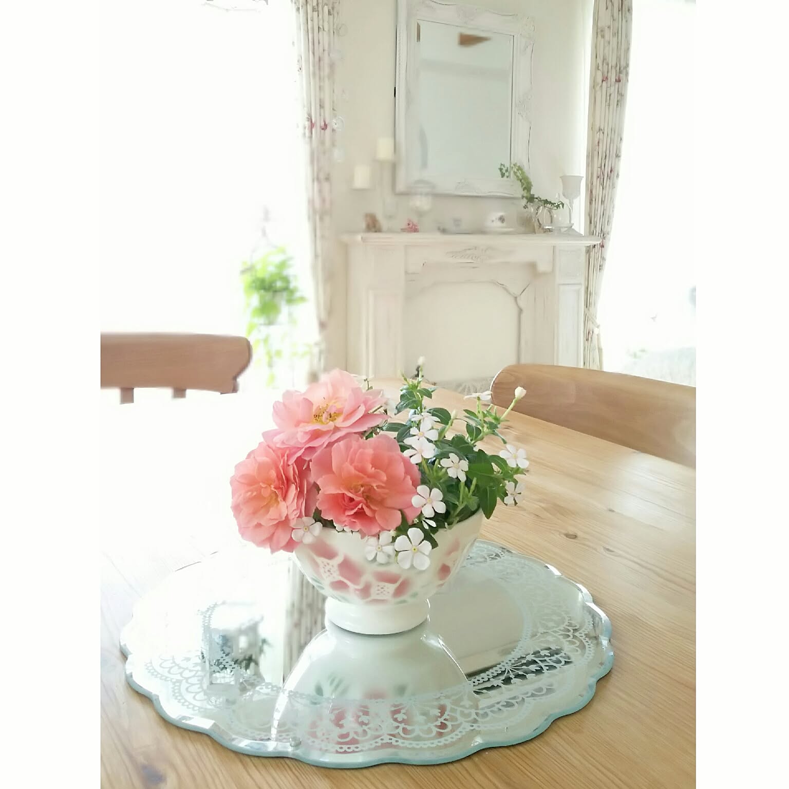 ローラアシュレイ オーダーカーテン お好きな フラワー 花瓶