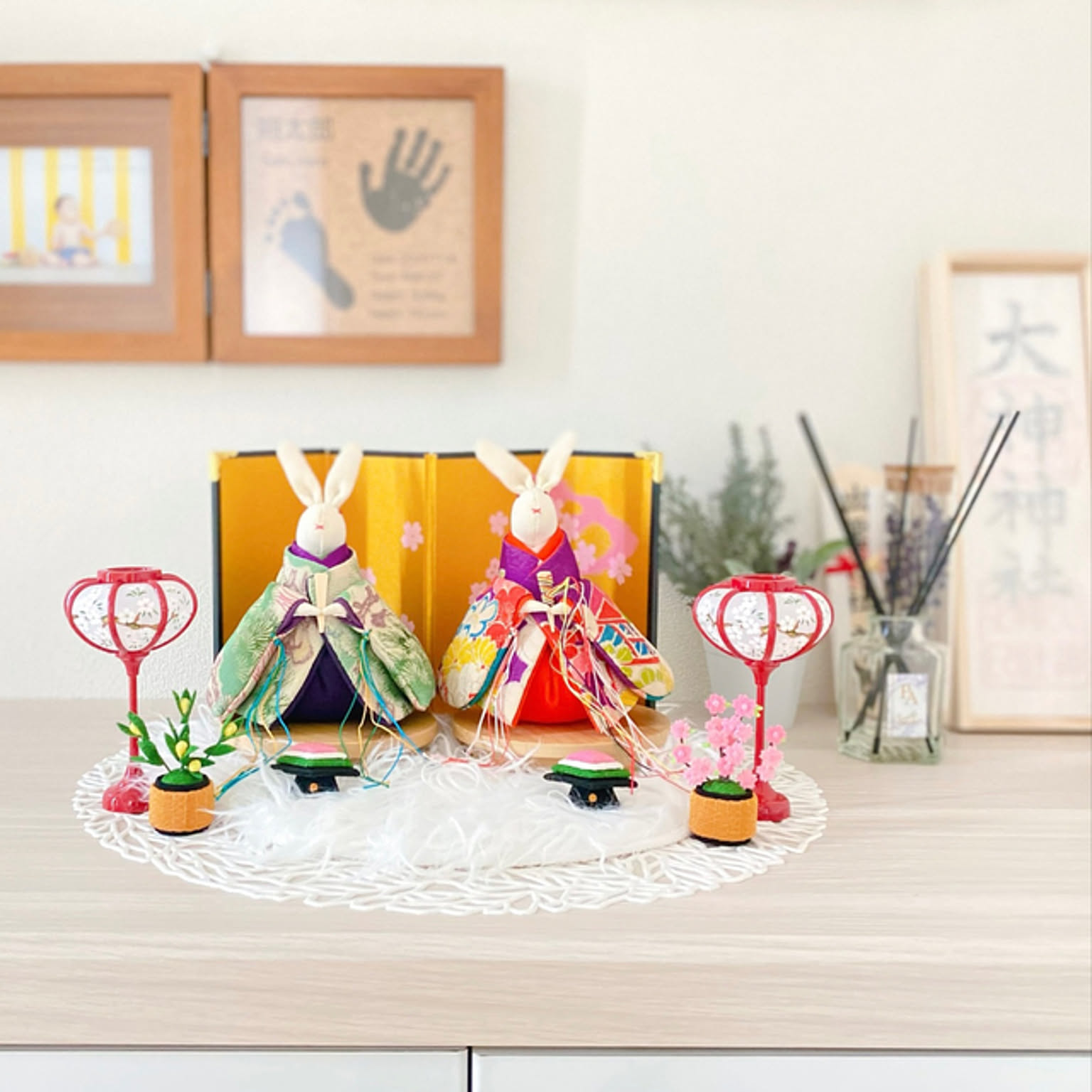 桜とうさぎの羽子板飾り ハンドメイド 桃の節句 ひな祭り 可愛い 桜とうさぎの羽子板飾り ハンドメイド 桃の節句 ひな祭り 可愛い
