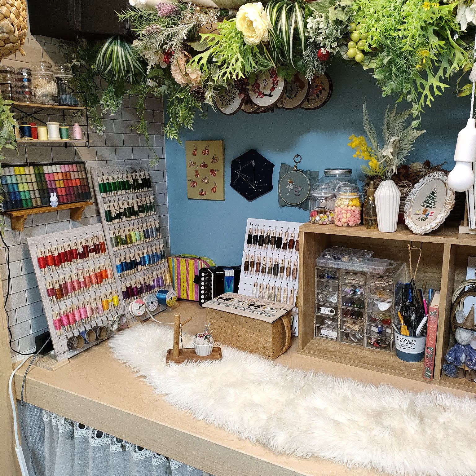 ビンテージ　古い糸ケース　店舗　陳列　パーツケース　150仕切り　ハンドメイド ビンテージ 古い糸ケース 店舗 陳列 パーツケース 150仕切り