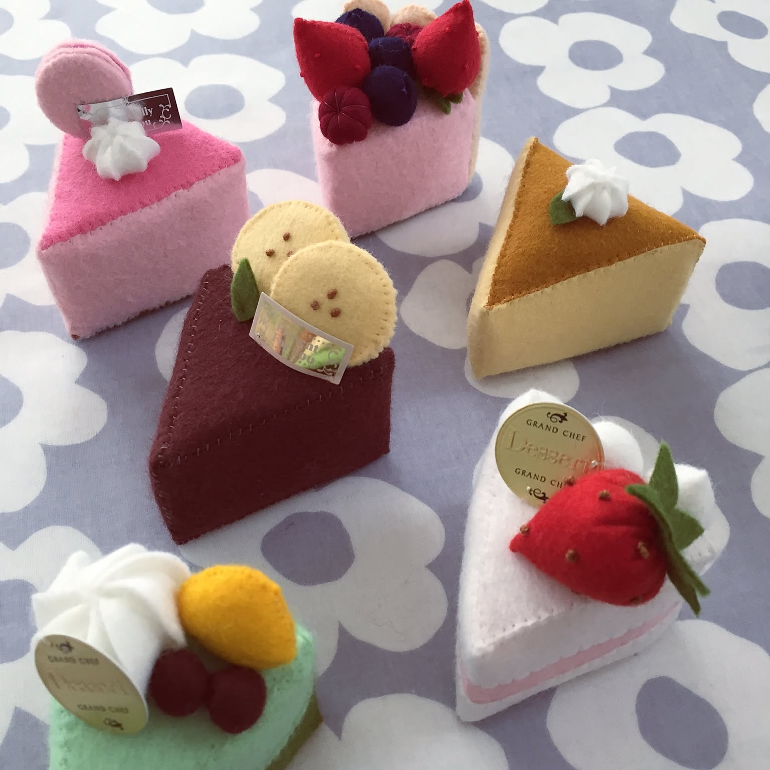 coccページ＊フェルトケーキ おままごと フェルトのケーキ屋さん (C373） | 型紙、パターン