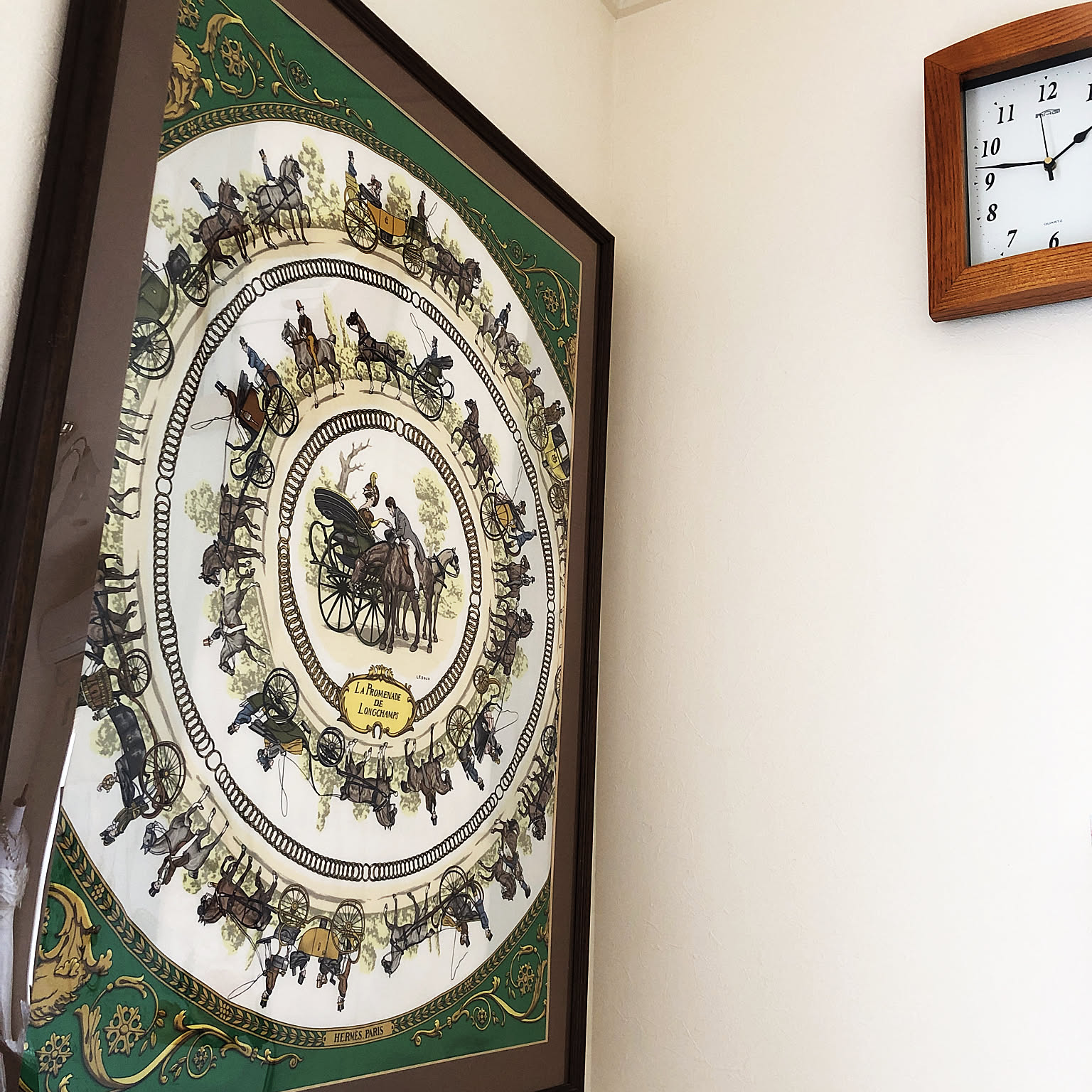 エルメス スカーフ額装のおすすめ商品とおしゃれな実例 ｜ RoomClip