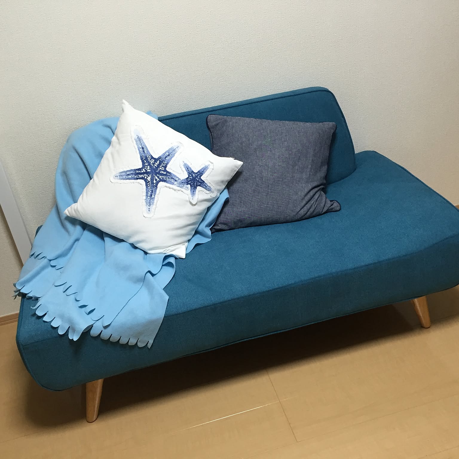 ニトリ ターコイズブルーのソファのおすすめ商品とおしゃれな ニトリ ターコイズブルーのソファのおすすめ商品とおしゃれな