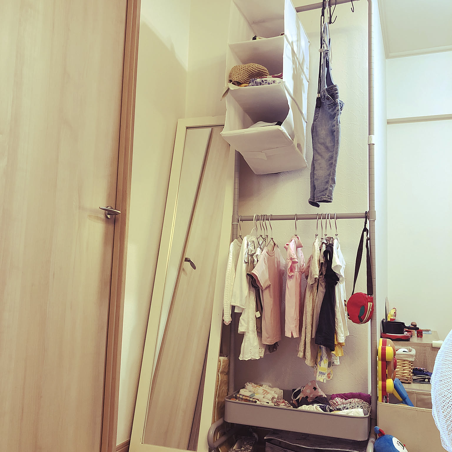 ハンガーラック ミニマリストに憧れてのおすすめ商品とおしゃれな実例