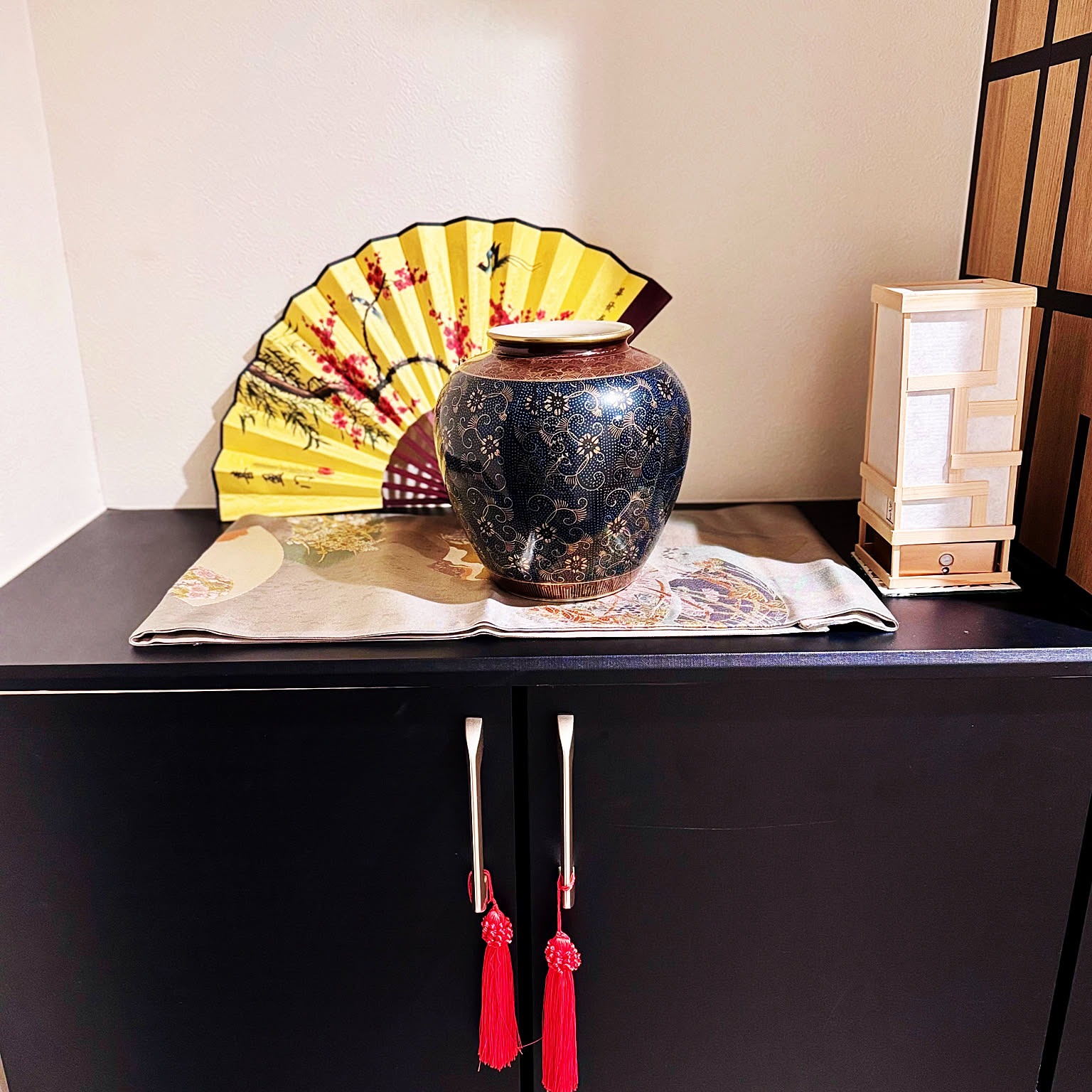 【愛品倶楽部柏店】火鉢　染付山水図　和室の飾り　植木鉢　鉢カバー　インテリ 愛品倶楽部柏店】火鉢 染付山水図 和室の飾り 植木鉢 鉢カバー インテリ