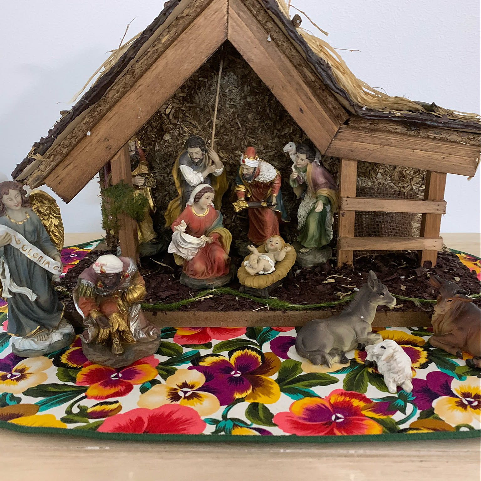 キリスト降誕キャンドルホルダー 【羊飼いとベツレヘム】 Christ the