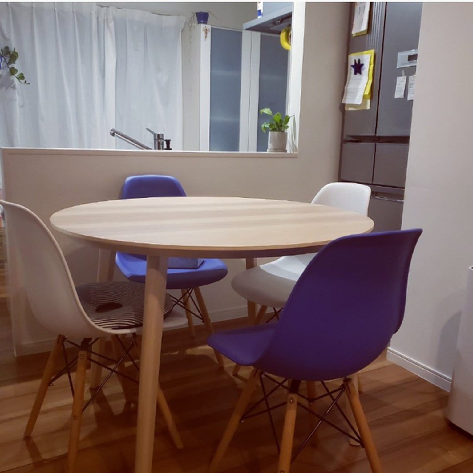 IKEA 円形カウンターテーブル PINNTORP ピントルプ テーブル, ライトブラウンステイン