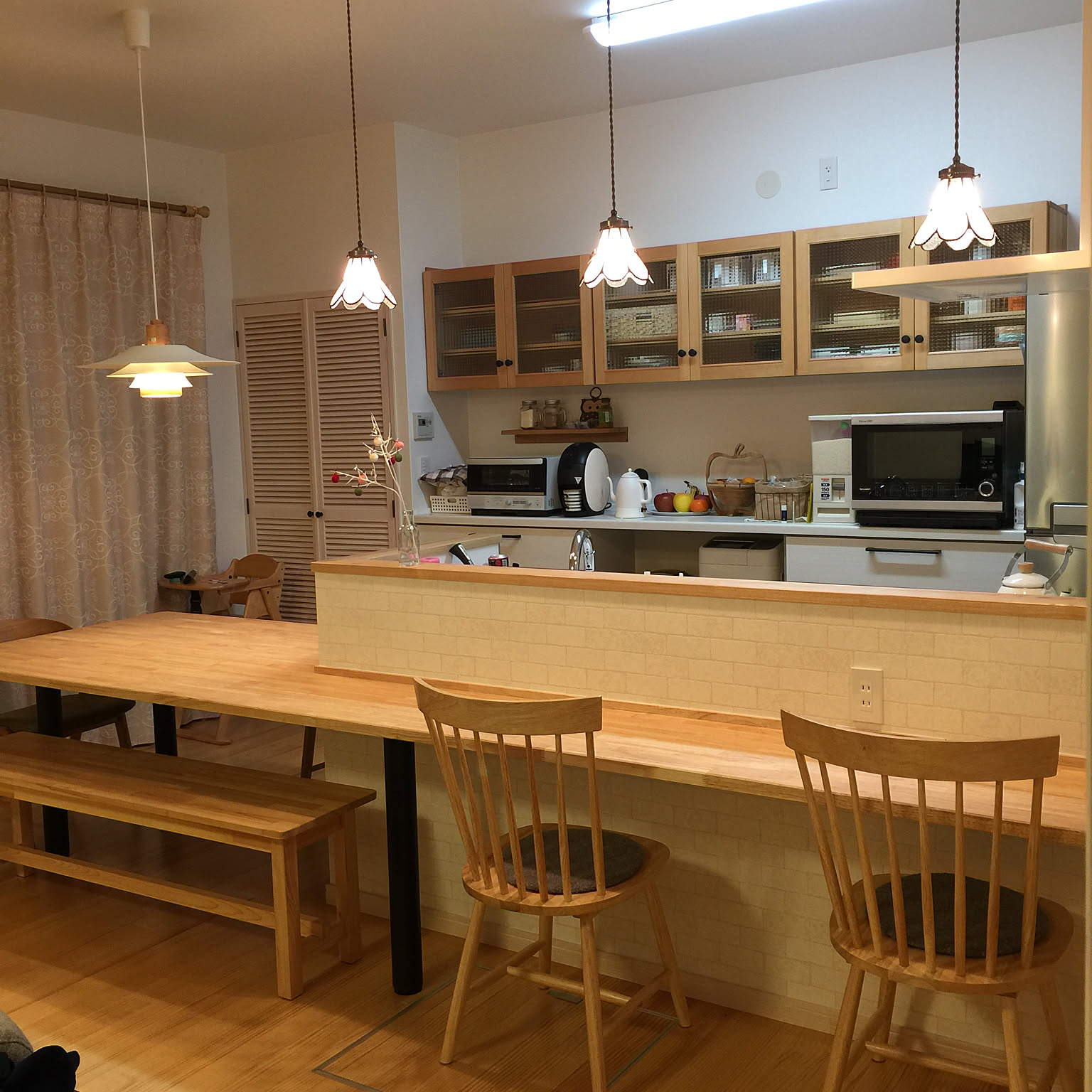 キッチンカウンターダイニングテーブル d209299445569981fa4d28a2d3547a