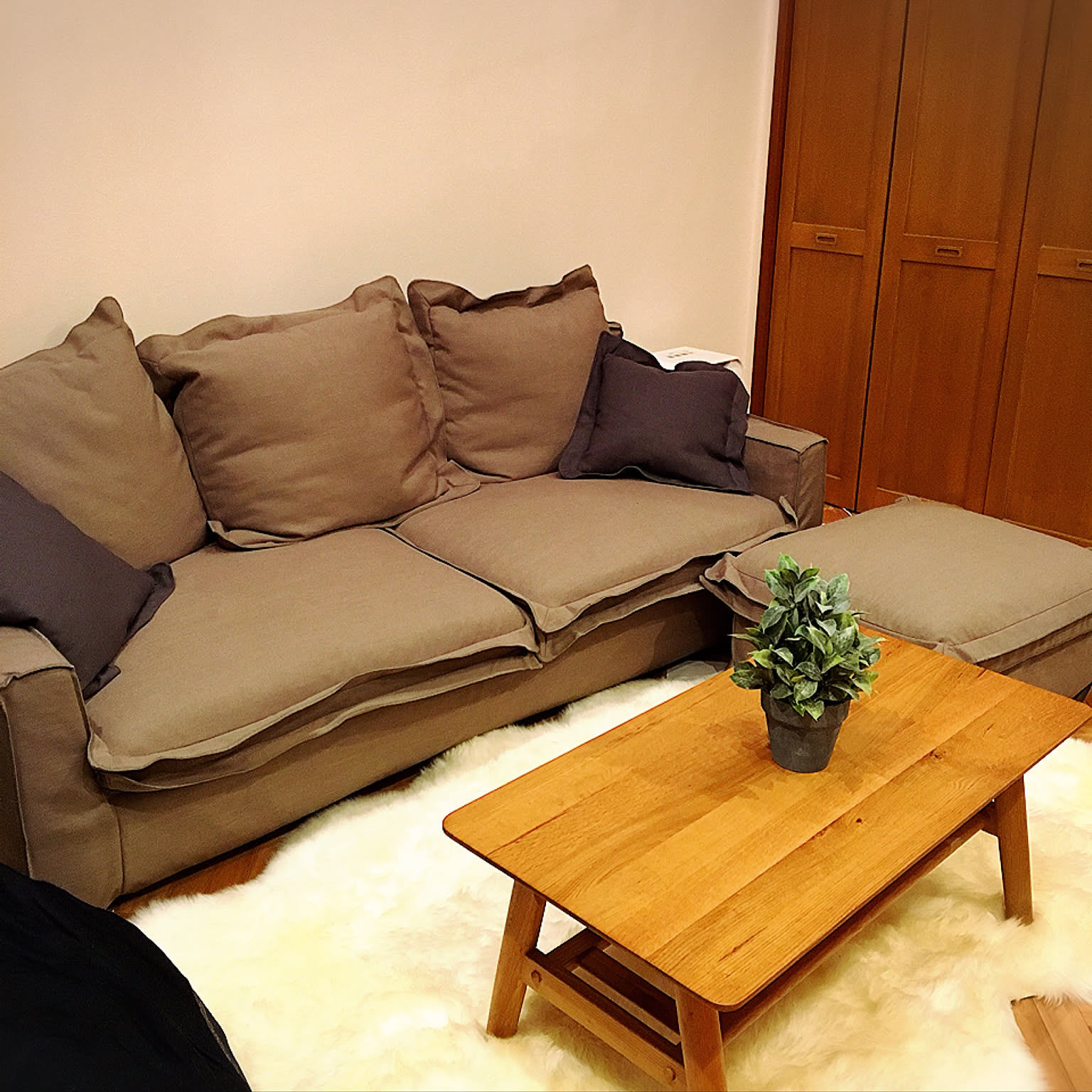 ムートンラグ unico ソファのおすすめ商品とおしゃれな実例