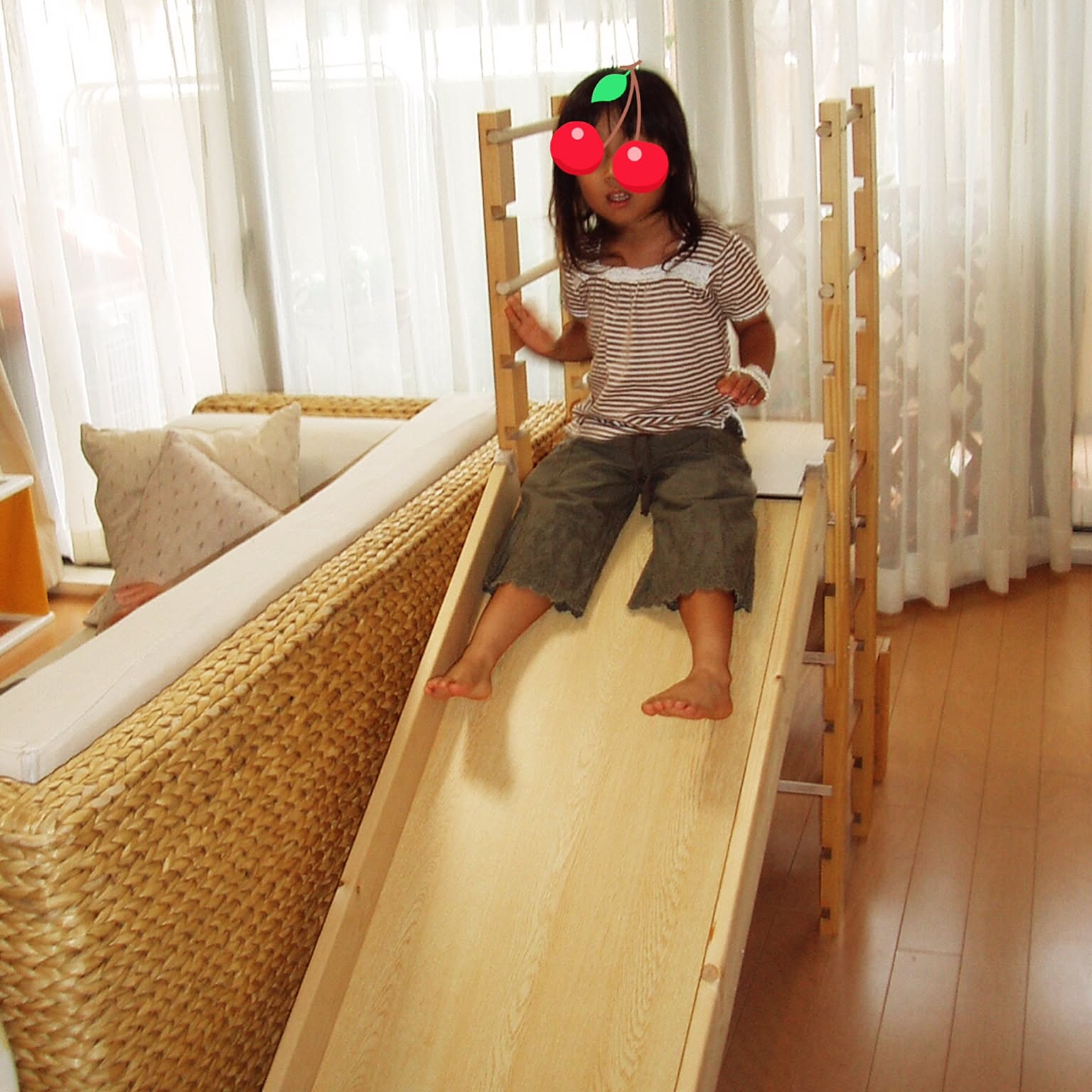 木製 滑り台 手作り 家具 木工 DIY 収納 引き出し 遊具 木製 滑り台 手作り 家具 木工 DIY 収納 引き出し 遊具