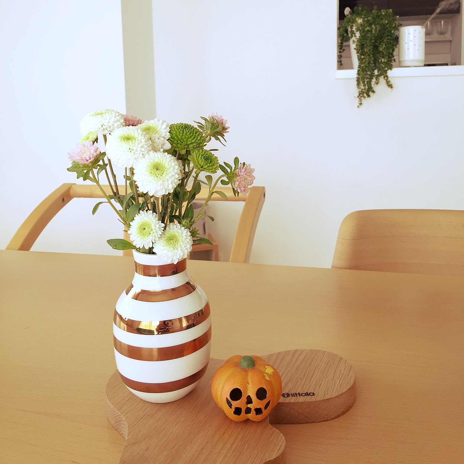 金色の花瓶のおすすめ商品とおしゃれな実例 ｜ RoomClip（ルームクリップ）