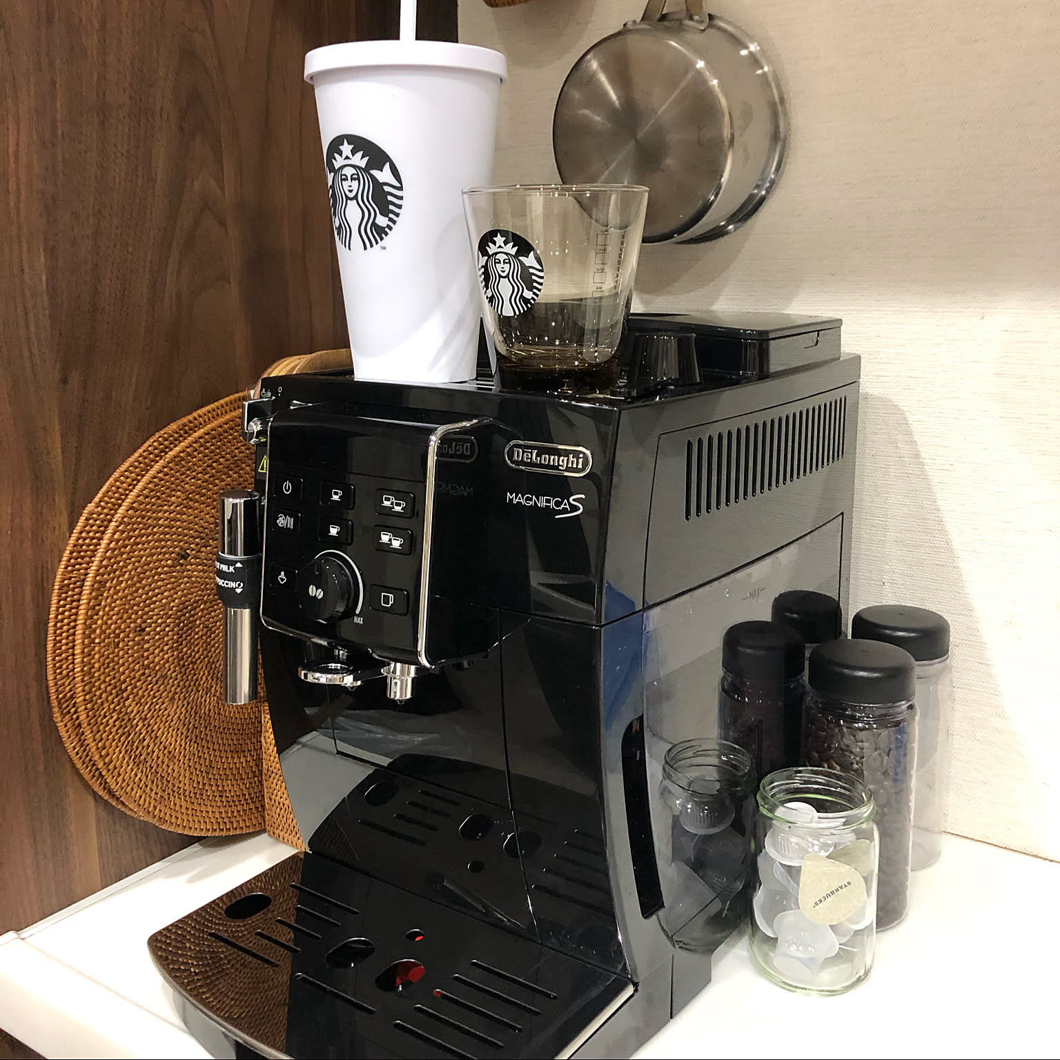 デロンギコーヒーメーカー スタバ限定のおすすめ商品と