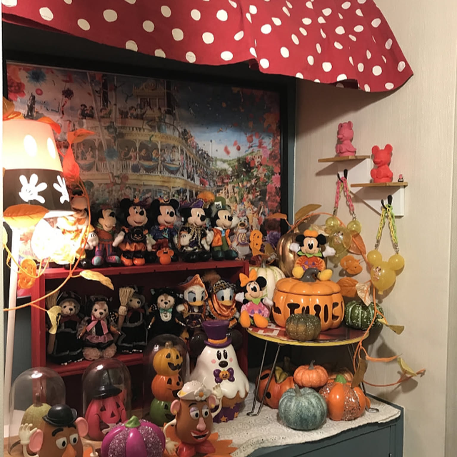 ハロウィン ディズニーシーのおすすめ商品とおしゃれな実例