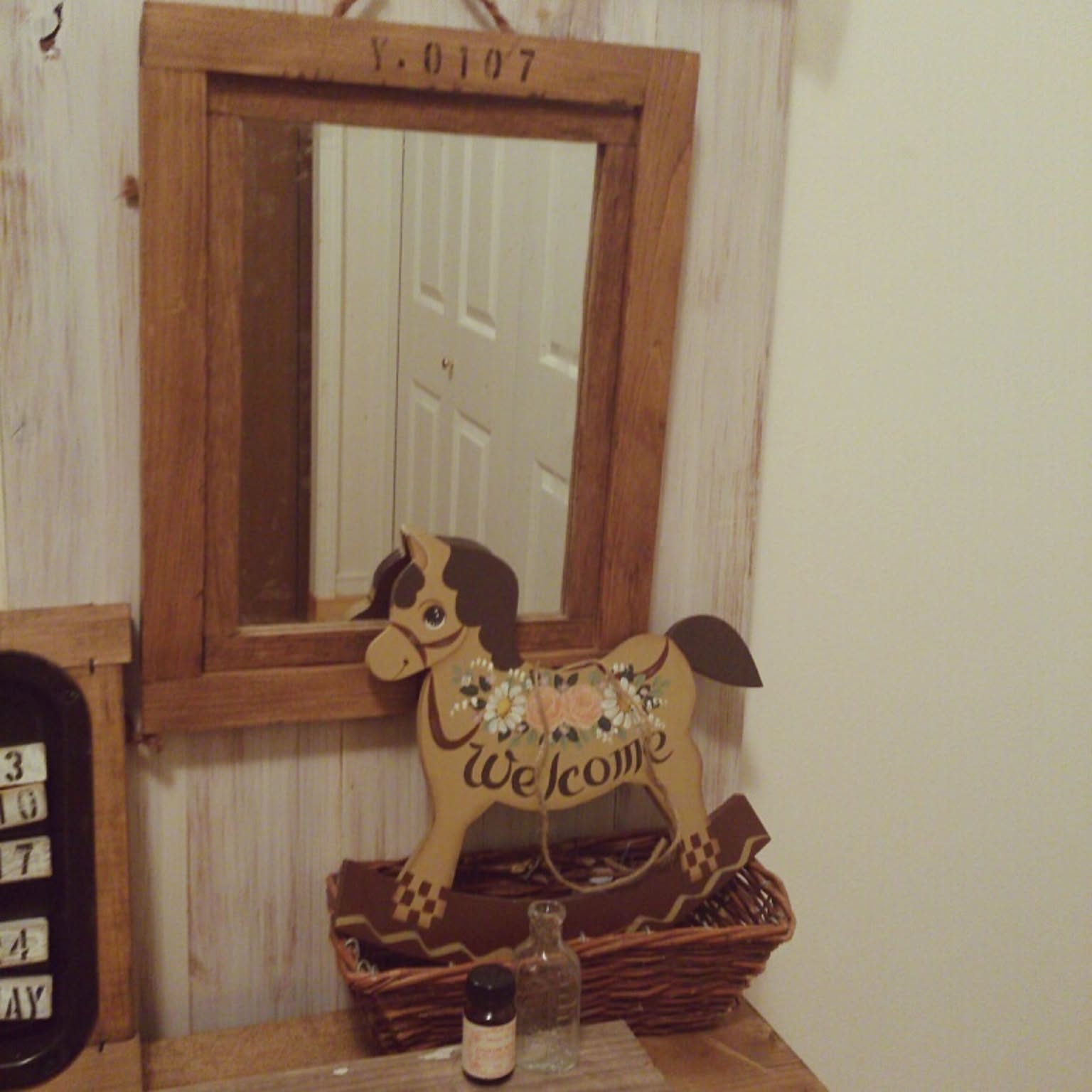 トールペイント作品　鏡 鏡 トールペイントのおすすめ商品とおしゃれな実例 ｜ RoomClip