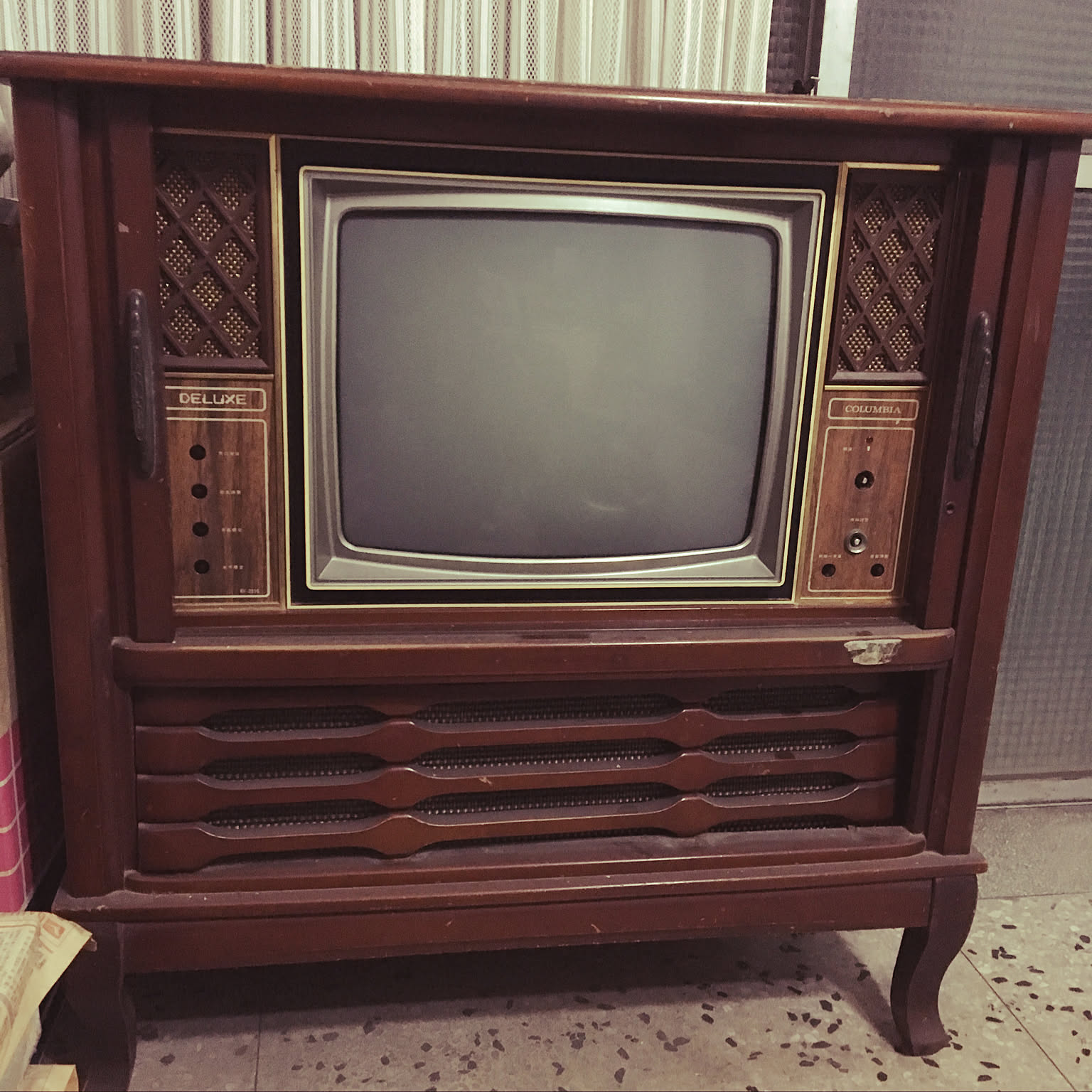 レトロ ブラウン管テレビのおすすめ商品とおしゃれな実例 レトロ ブラウン管テレビのおすすめ商品とおしゃれな実例