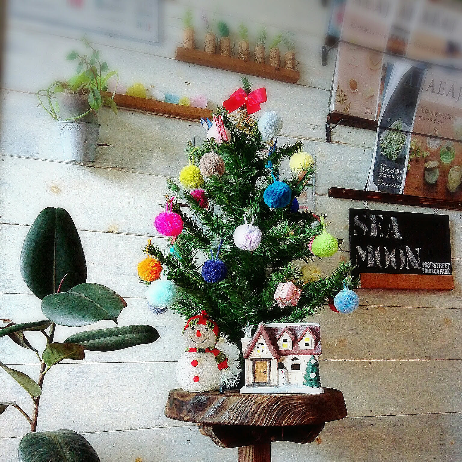 カラフルポンポンのミニクリスマスツリー 楽天市場】＼クーポン利用で3,280円／クリスマスツリー 卓上