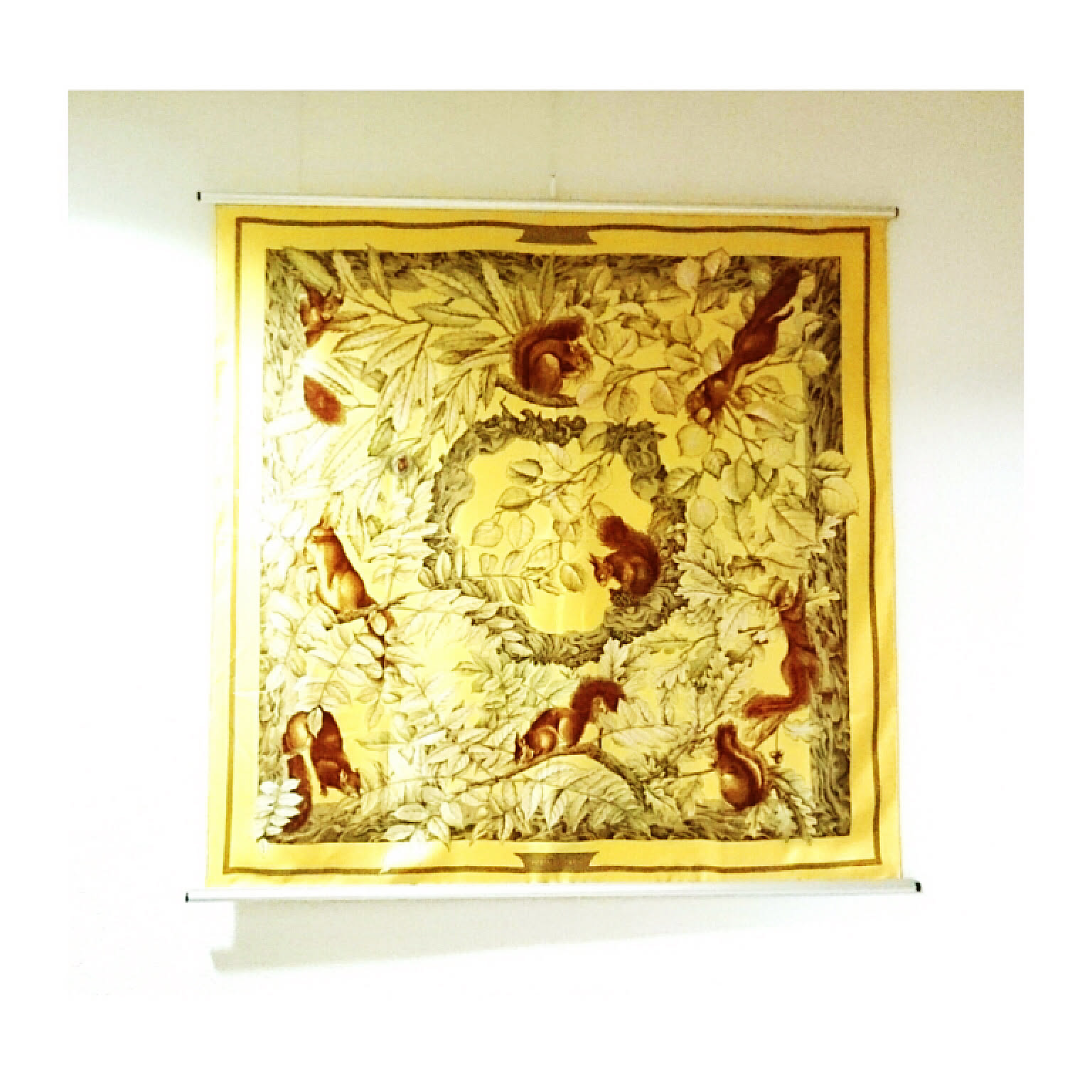 スカーフ hermesのおしゃれなアレンジ・飾り方のインテリア実例