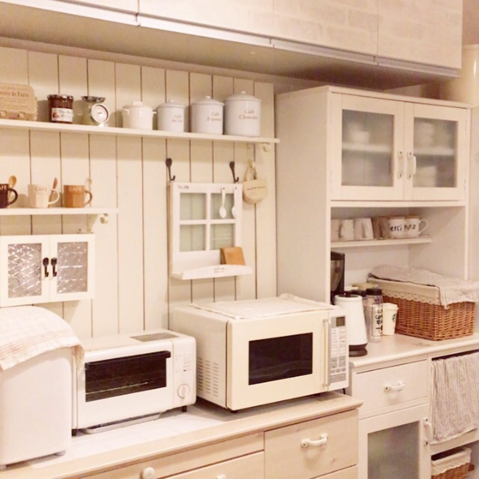 希少 モモナチュラル アイランドキッチン タイル天板付き 2025年最新