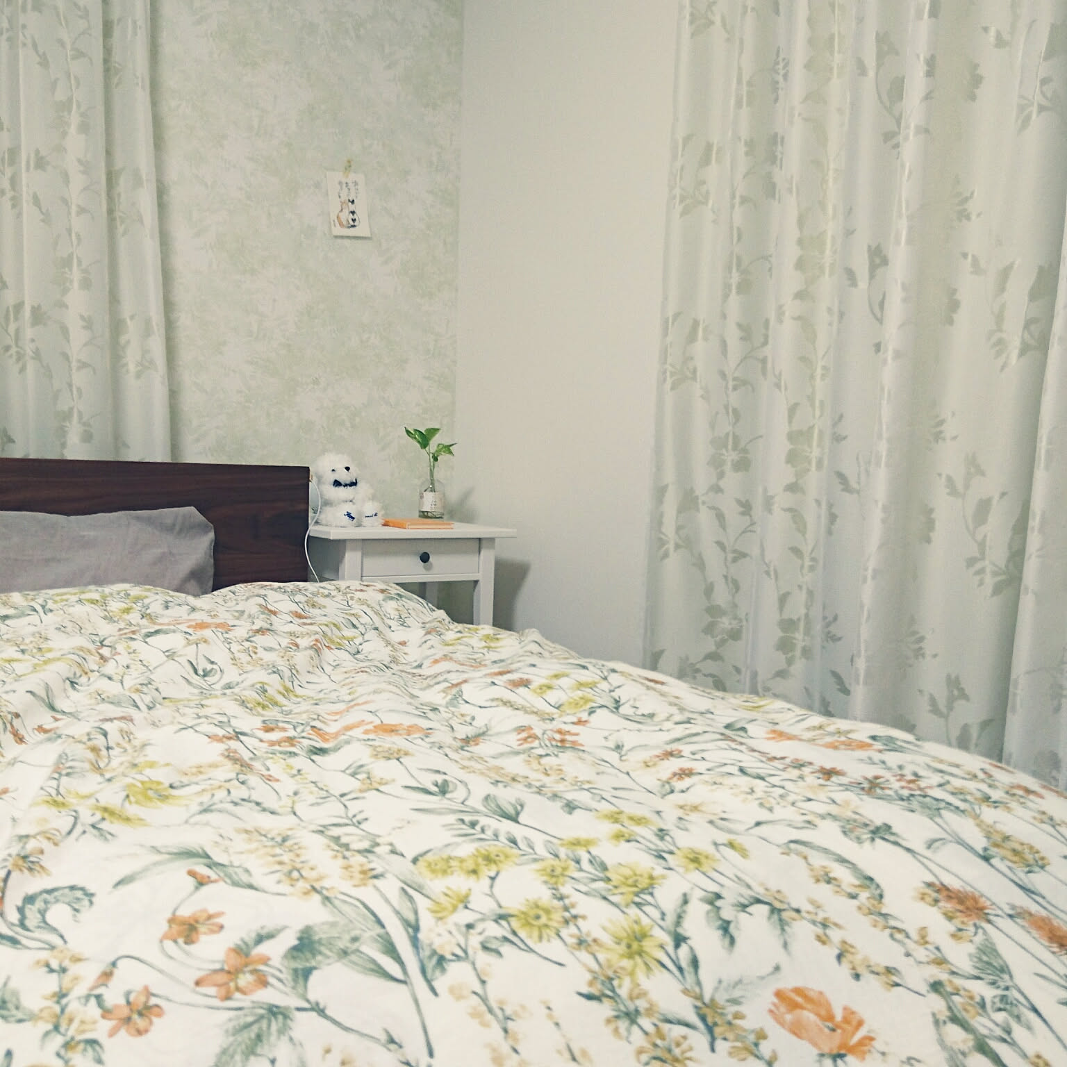 ベッドサイドテーブル 東京インテリアのおすすめ商品とおしゃれな実例