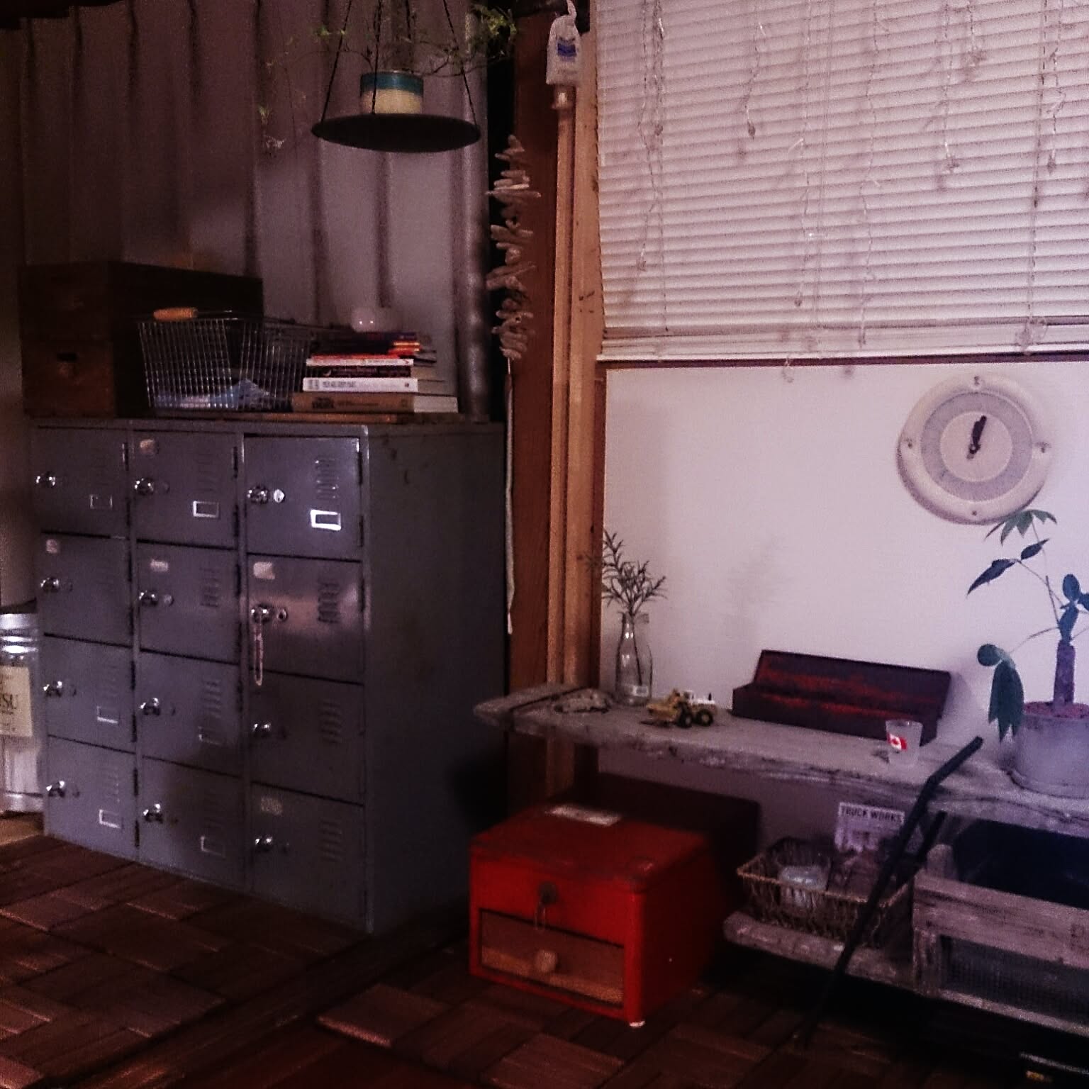 レトロ ロッカーのおしゃれなインテリア・部屋・家具の実例