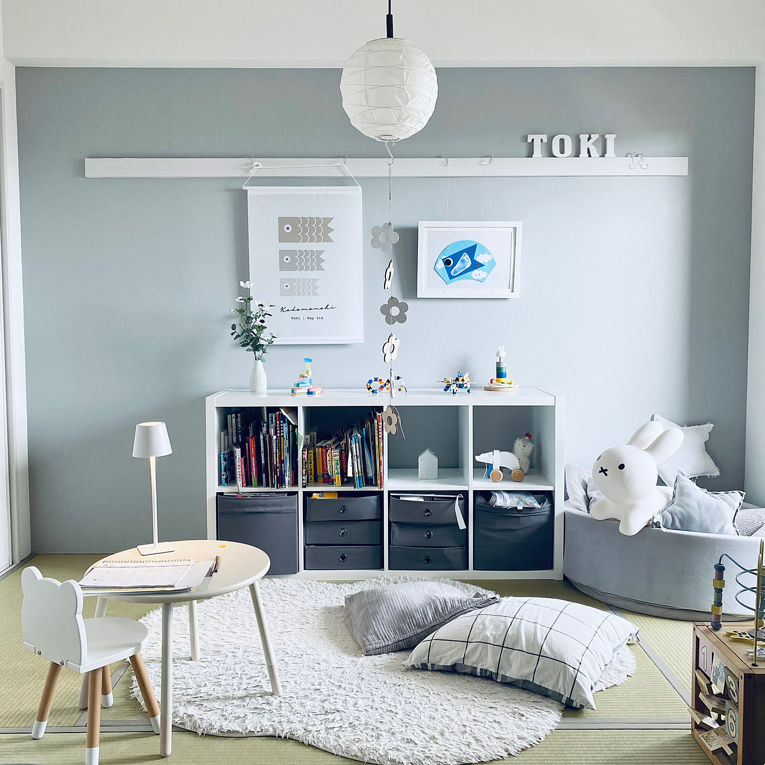 ☆IA☆  IKEA 子供用　テーブル　laQ 付き ☆IA様専用☆ IKEA 子供用 テーブル laQ 付き - メルカリ