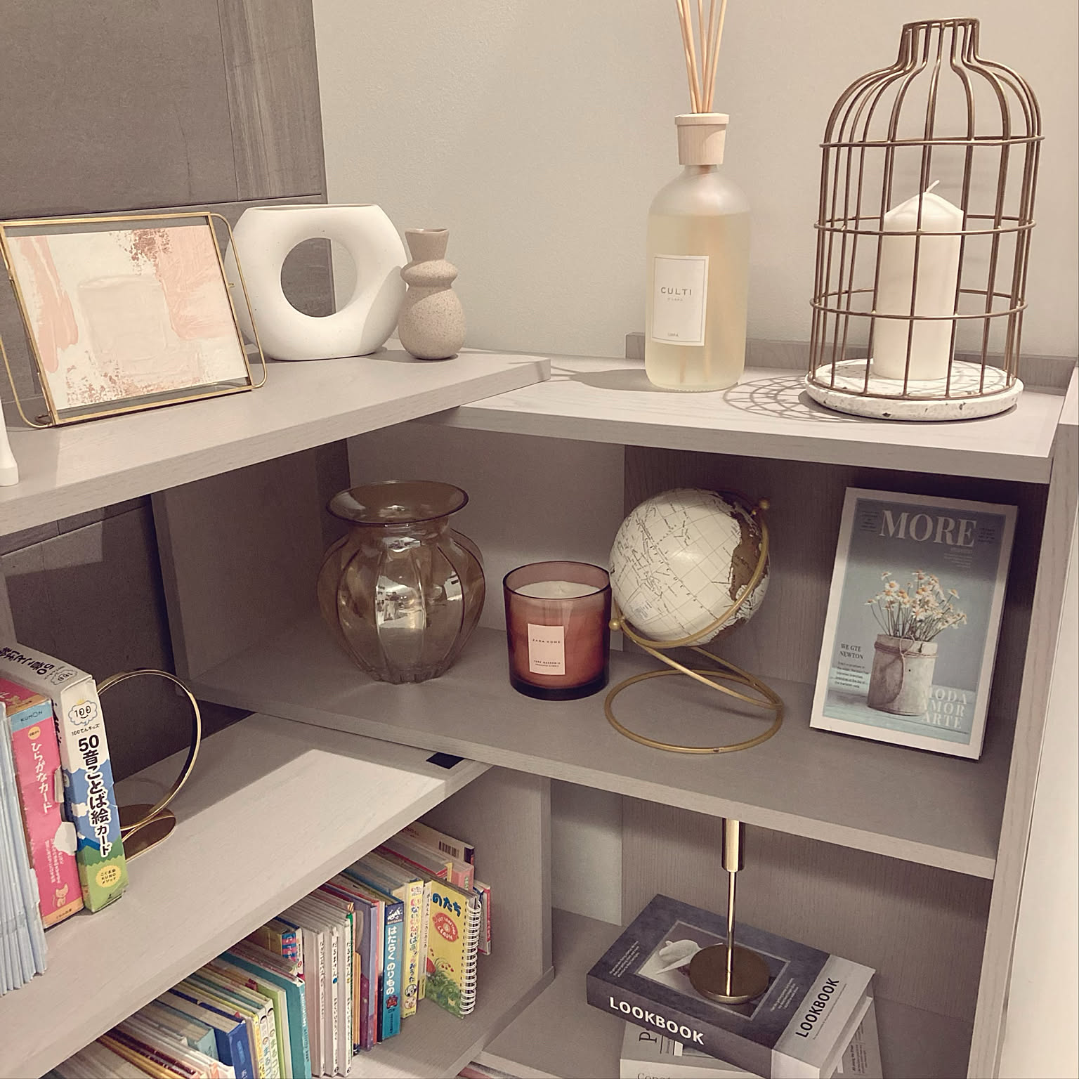 ZARA　ブックスタンド　インテリア ZARA HOME - 新品 ZARA HOME ザラホーム グレイハウンド ブック