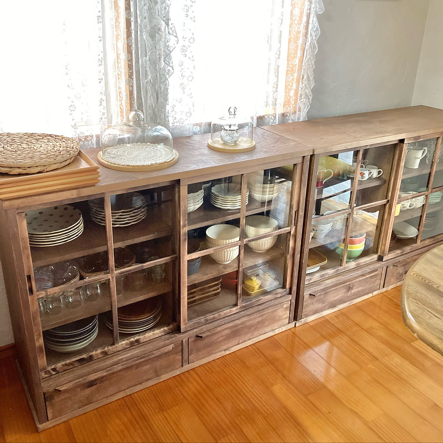 アンティーク 木製ディスプレイキャビネット水屋桐箪笥ガラス引き戸 アンティーク 木製ディスプレイキャビネット水屋桐箪笥ガラス引き戸