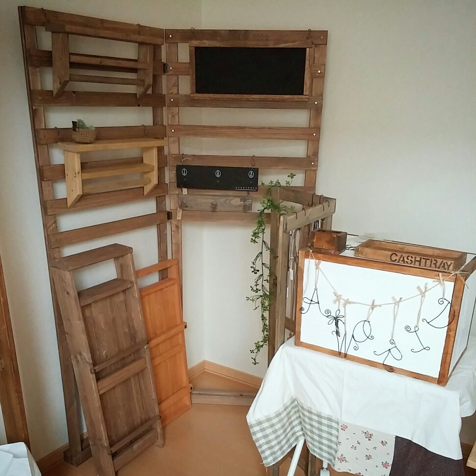 カントリー パーテーションDIYのインテリア・手作りの実例 ｜ RoomClip